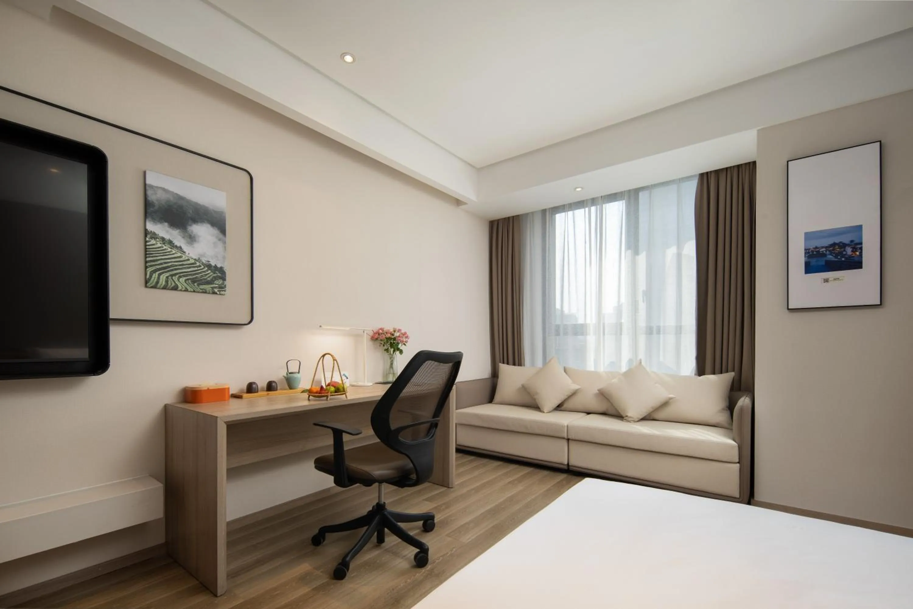 Seating area, Bed in Atour Hotel Changzhou Dinosaur Park