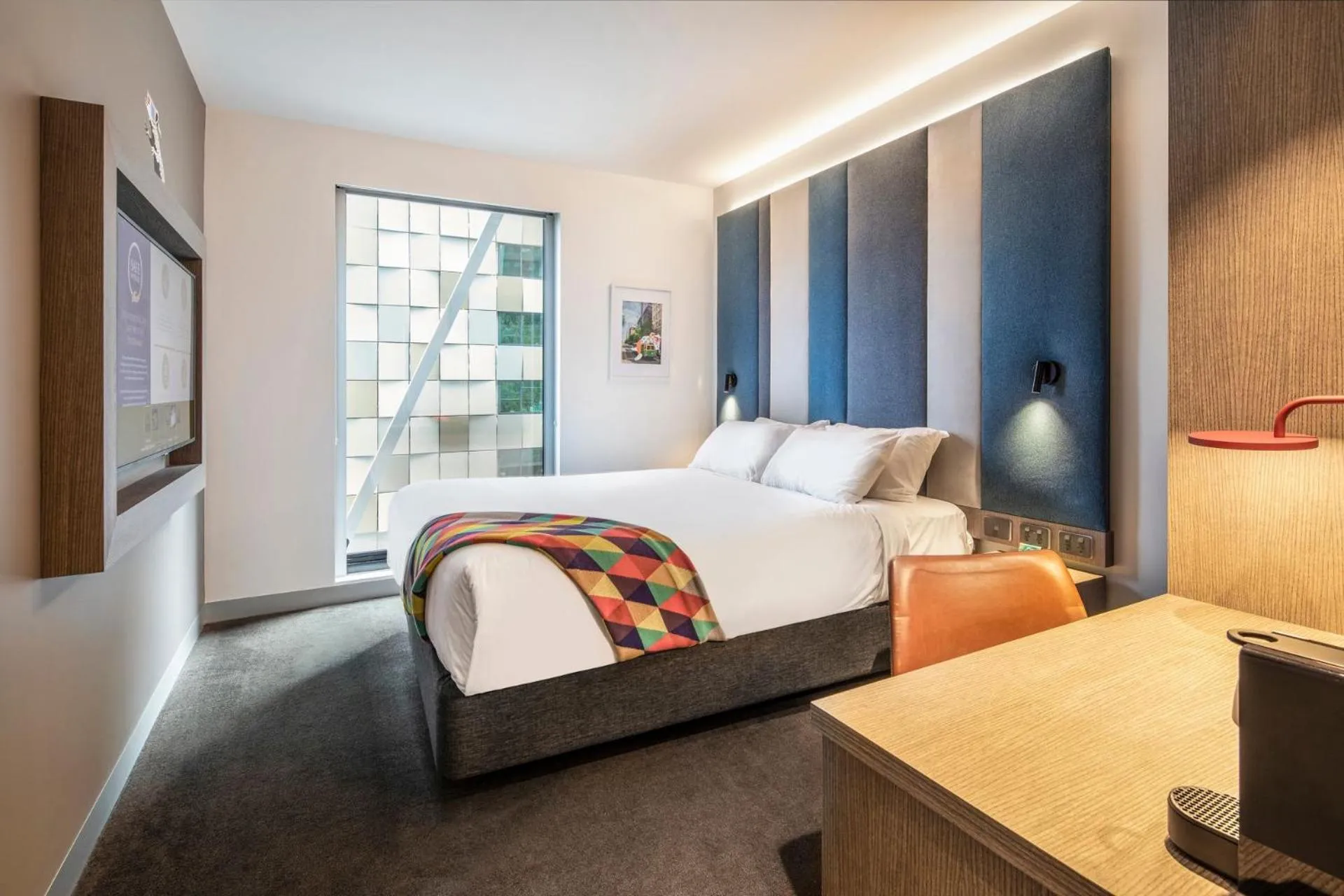 TV and multimedia in Ink Hotel Melbourne Southbank