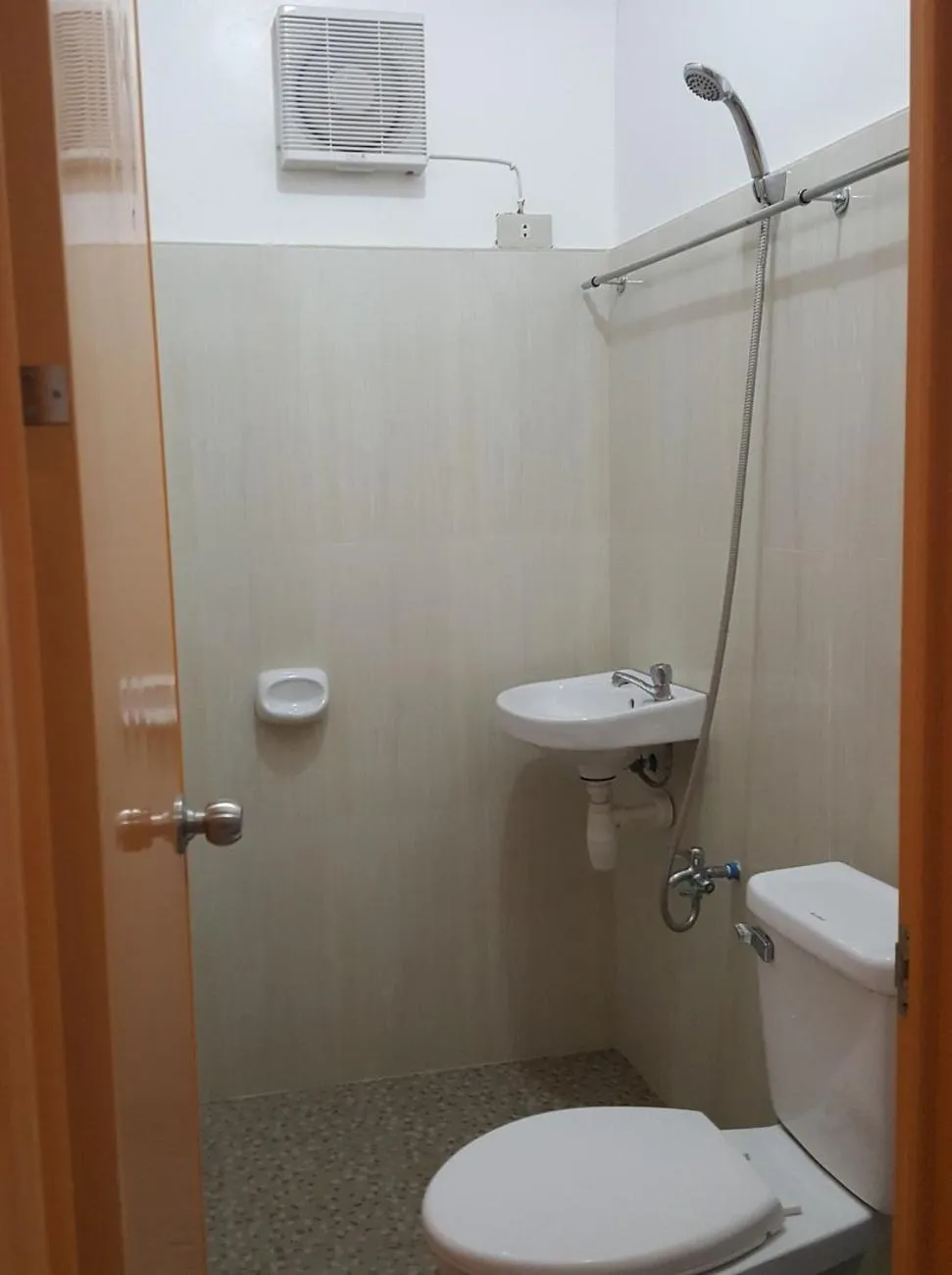 Shower in D'MESA Seacretlodge and Restaurant