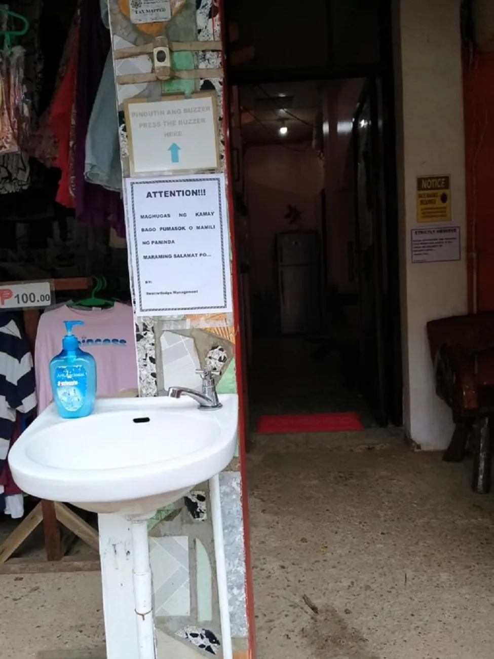 Facade/entrance in D'MESA Seacretlodge and Restaurant