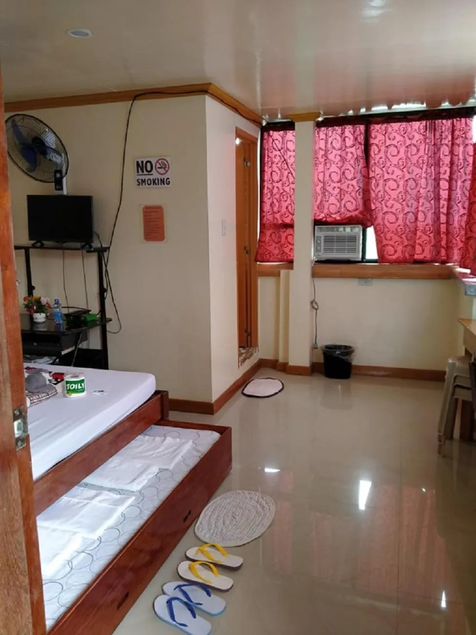 Photo of the whole room in D'MESA Seacretlodge and Restaurant