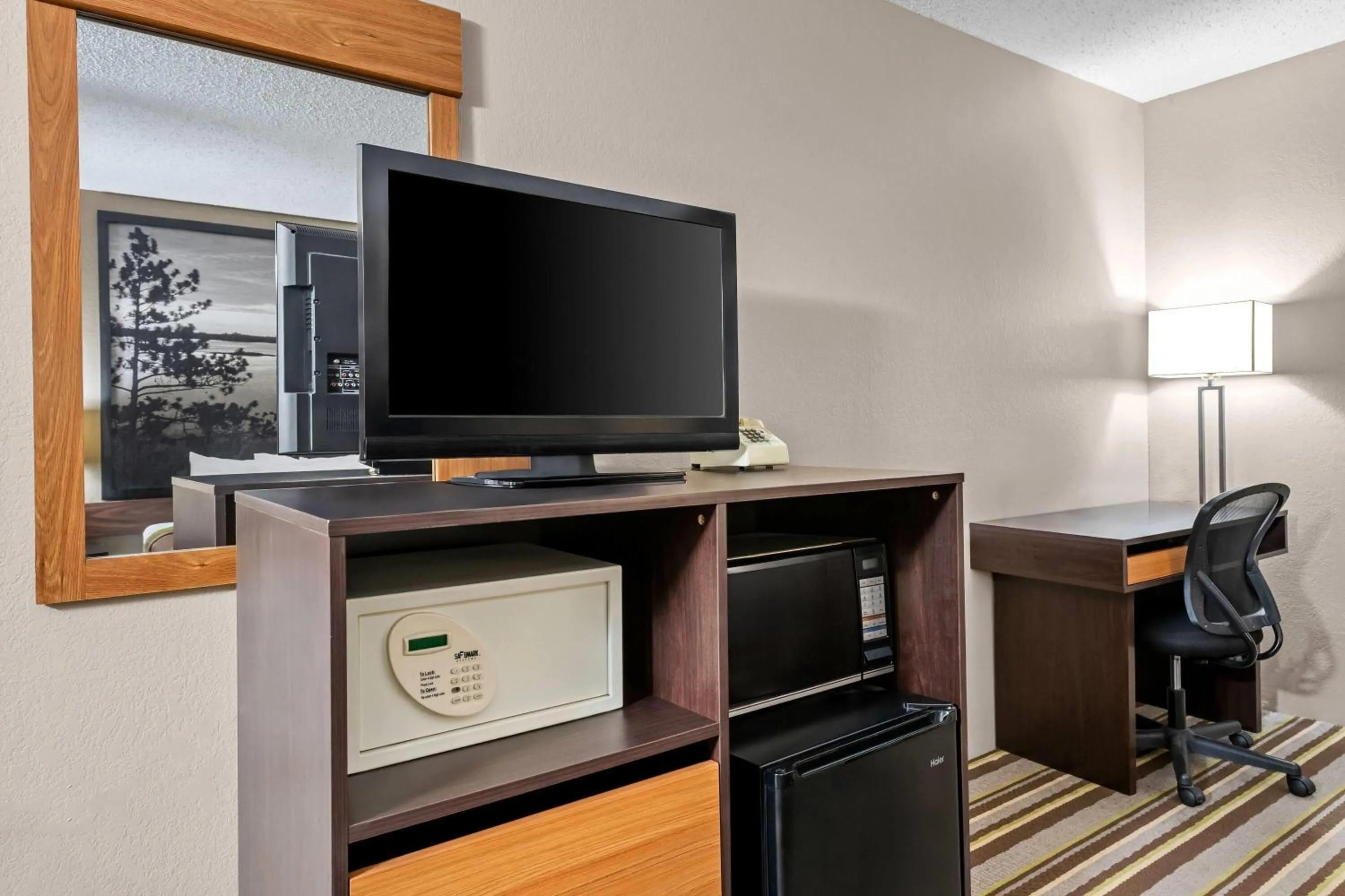 Bed in Super 8 by Wyndham Blue Earth