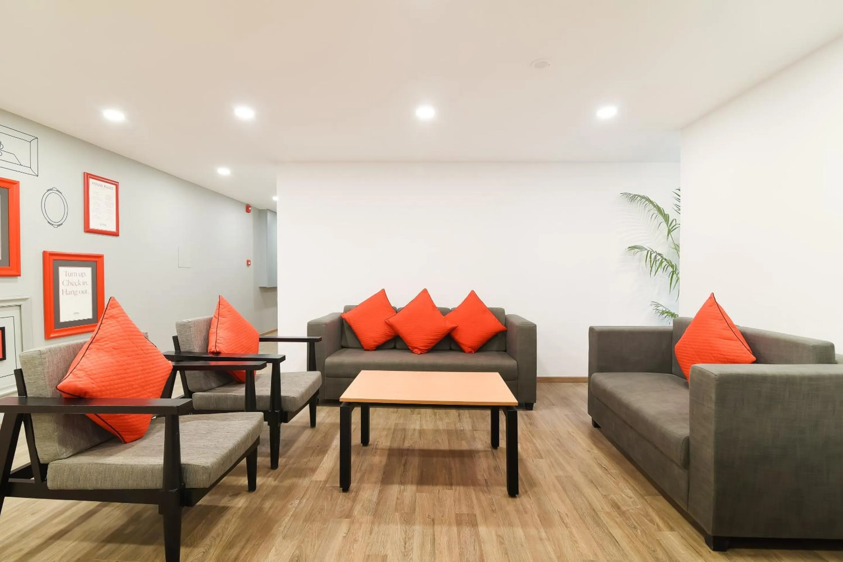 Lobby or reception in Super Townhouse Srm Kuppakonam Pudur