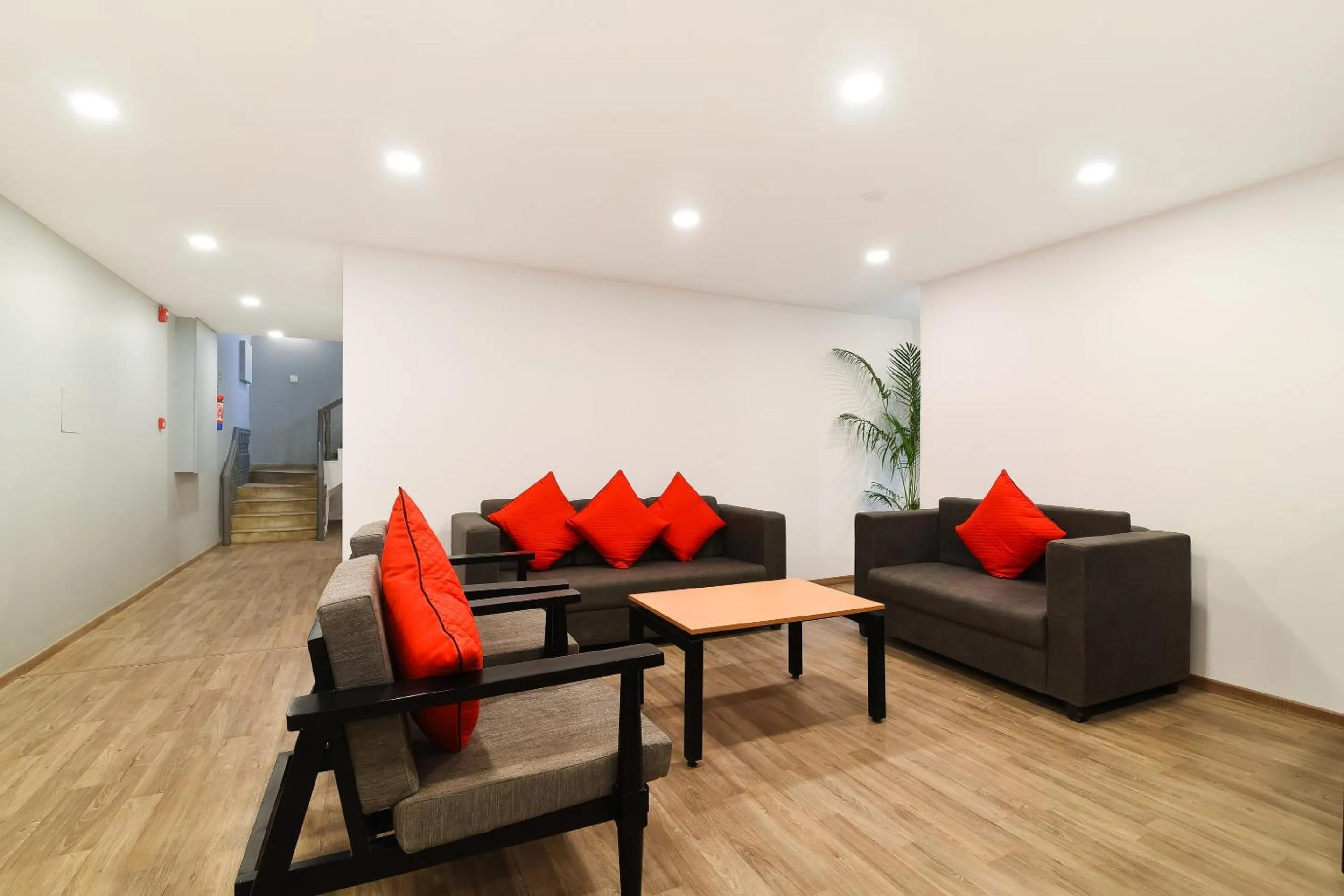 Lobby or reception in Super Townhouse Srm Kuppakonam Pudur