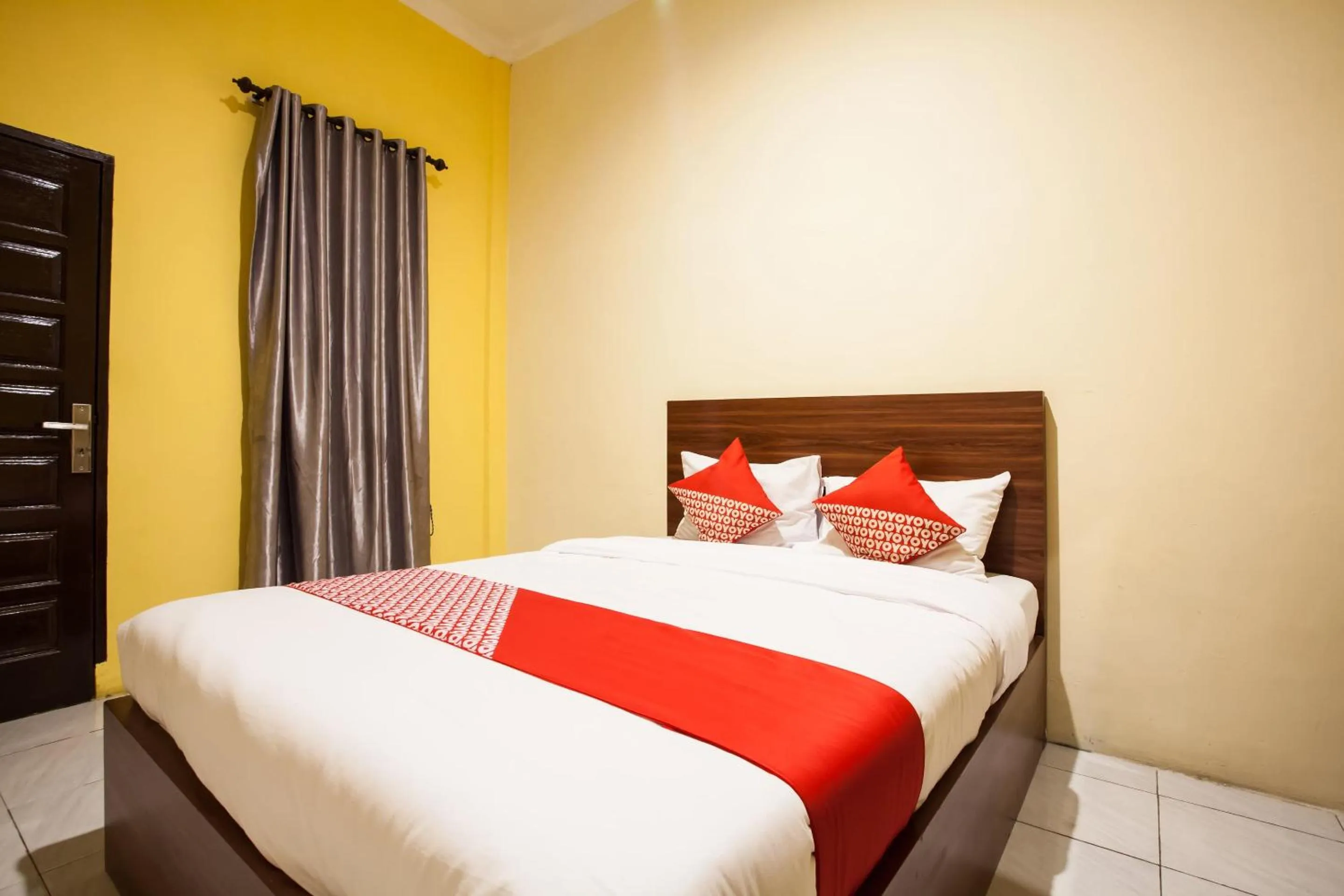 Bedroom, Bed in Hotel O Bunga Raya Residence