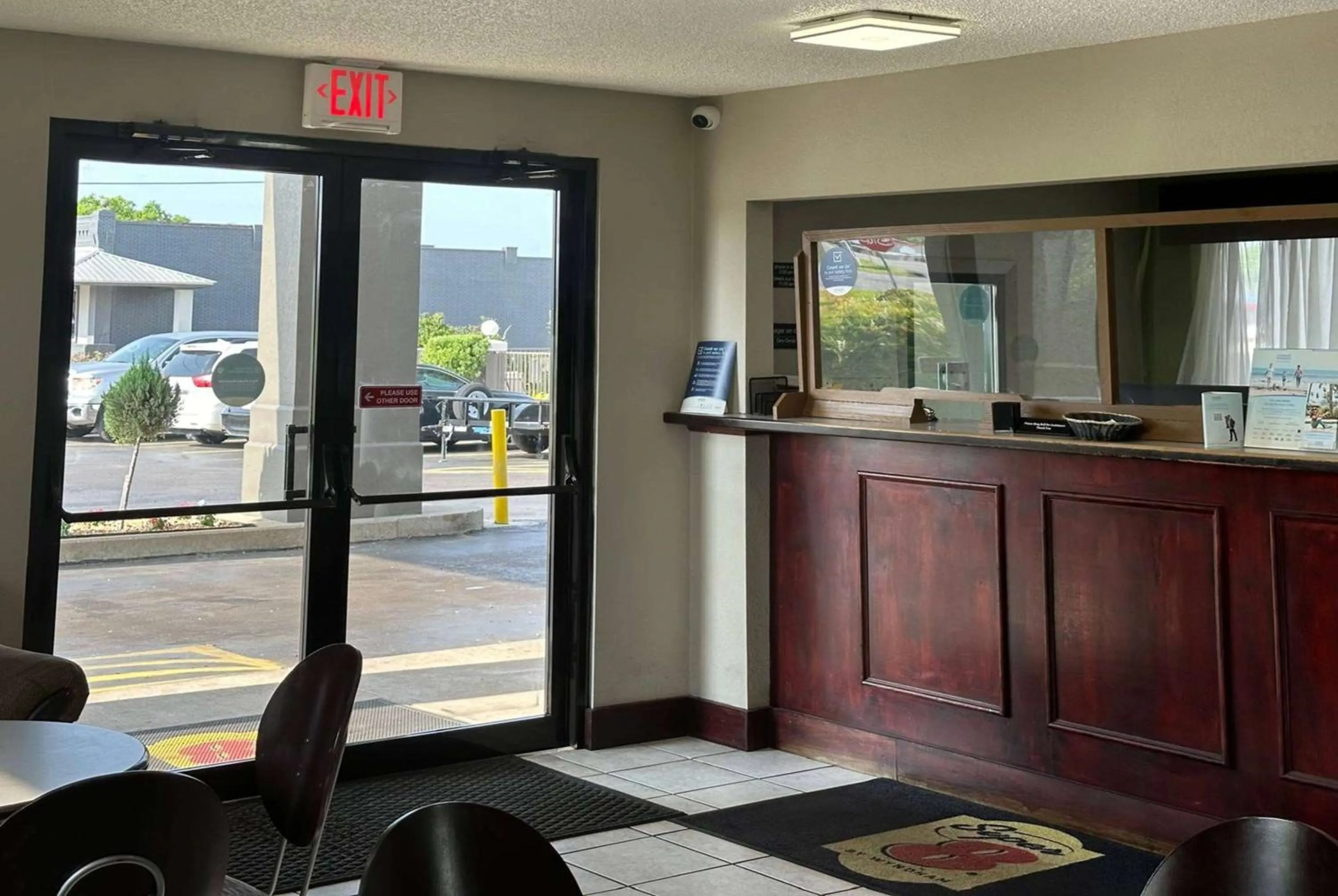 Lobby or reception in Super 8 by Wyndham Monroe