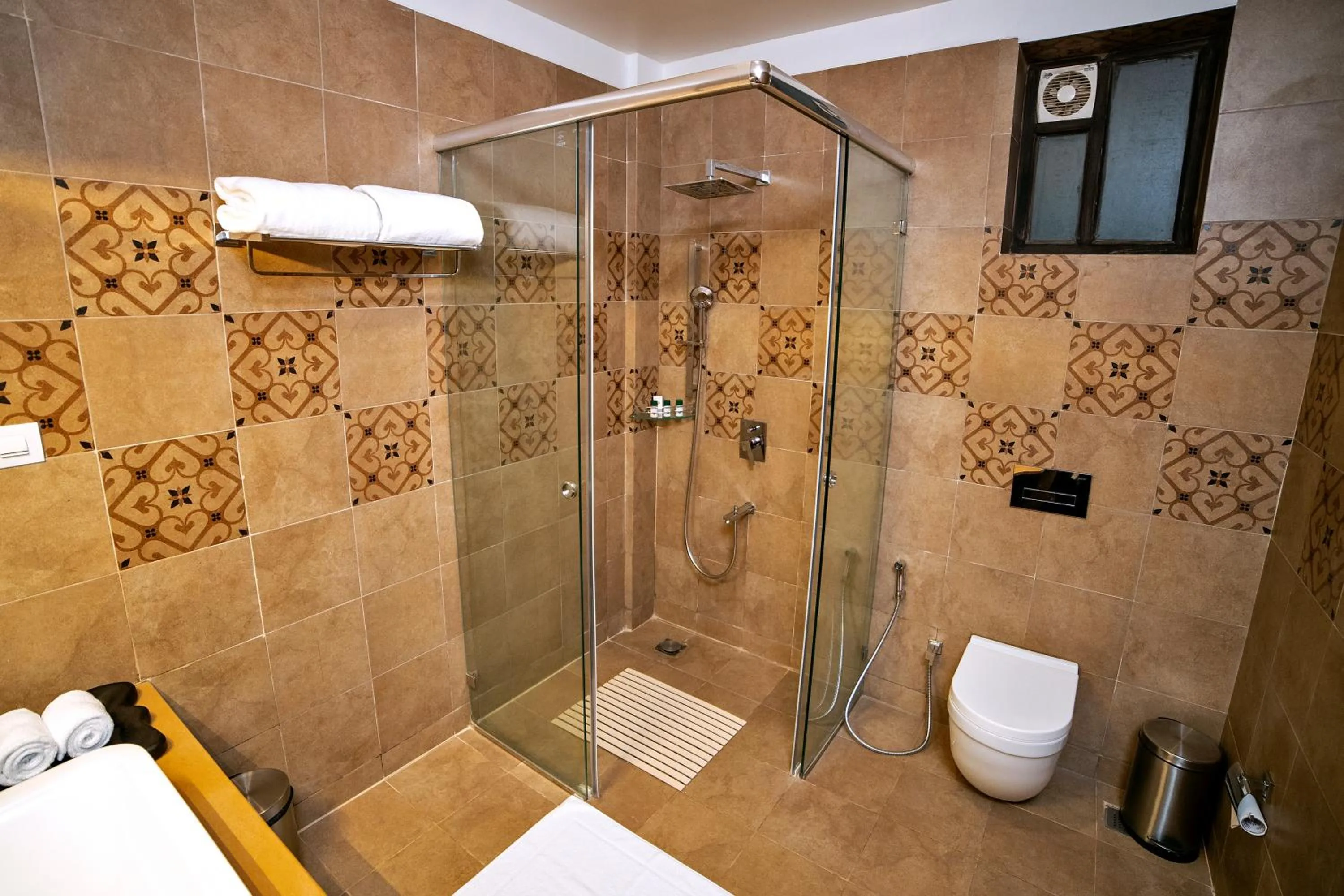 Bathroom in WelcomHeritage Tadoba Vanya Villas Resort & Spa