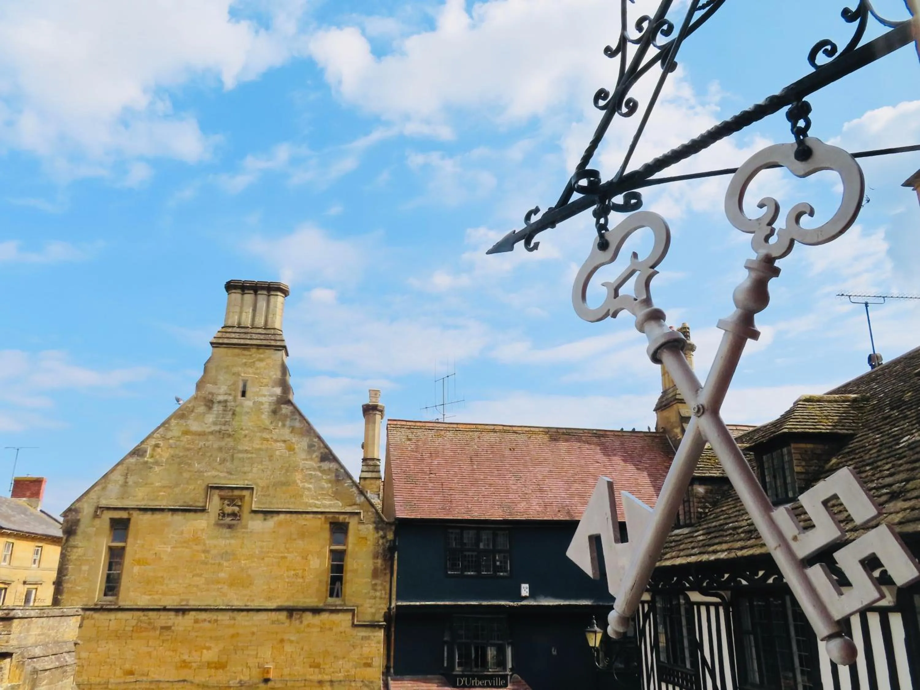 Facade/entrance in The Cross Keys Sherborne