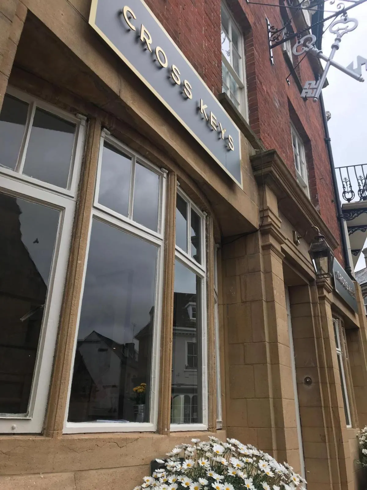 Facade/entrance in The Cross Keys Sherborne
