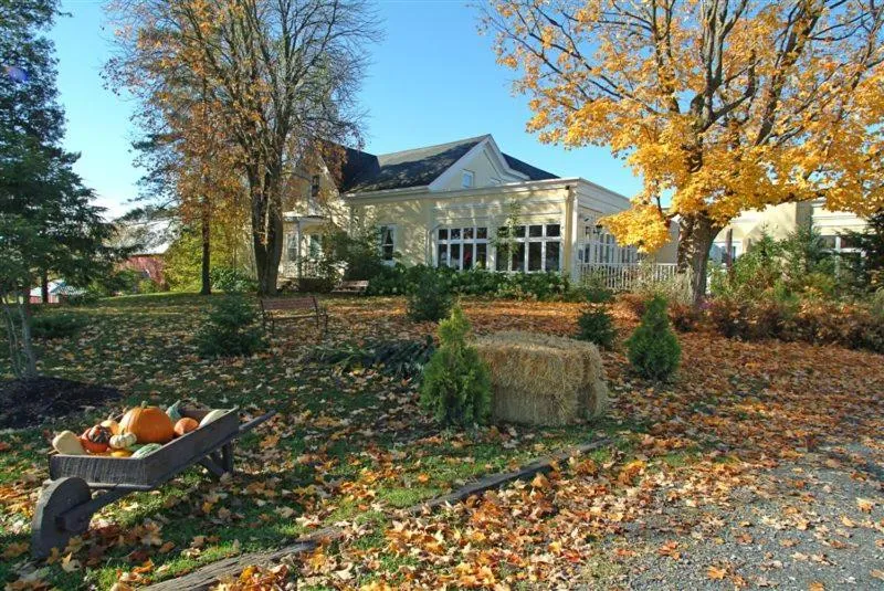 Property building in Auberge West Brome