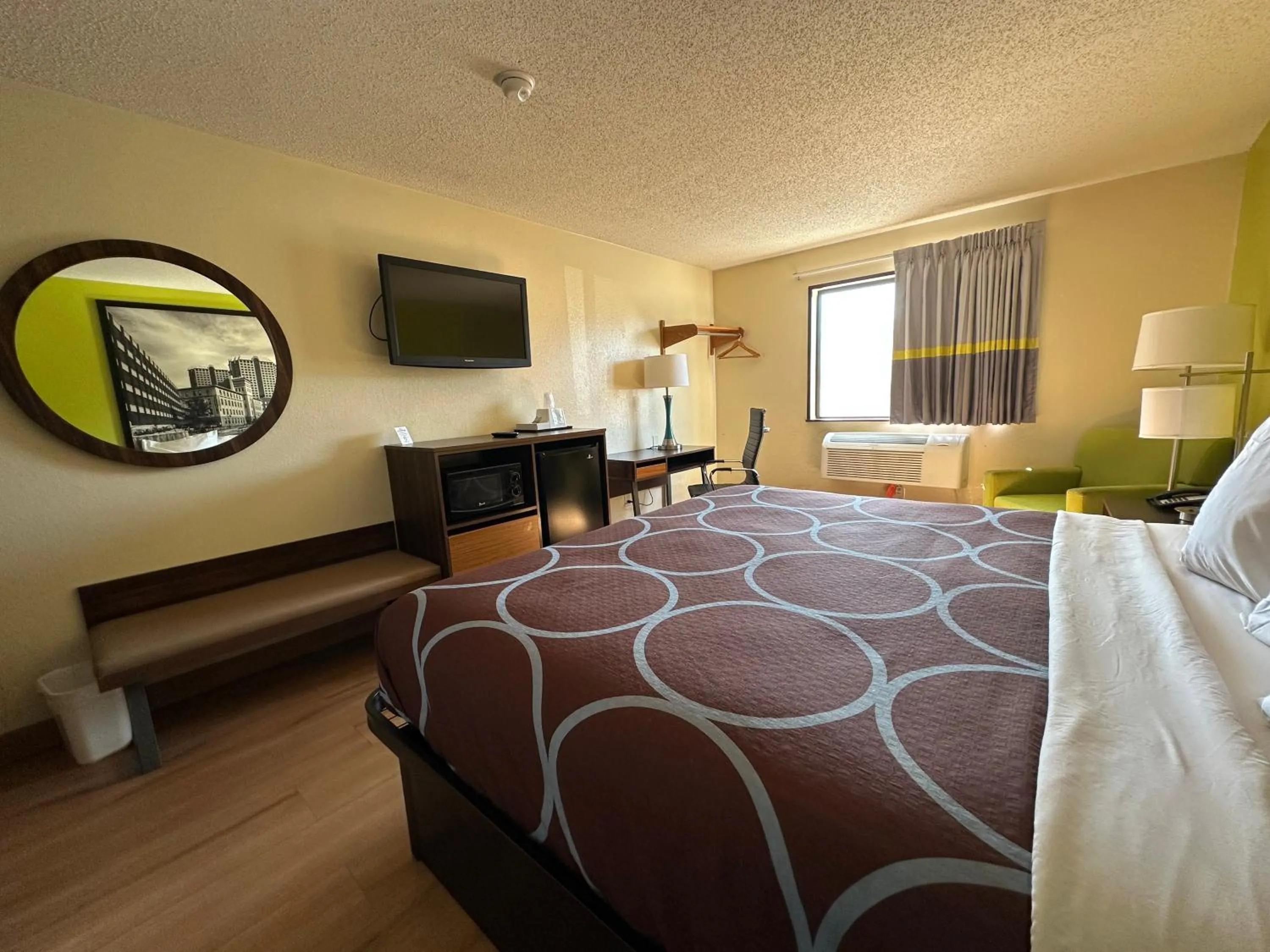 Photo of the whole room, Bed in Super 8 by Wyndham Farmville