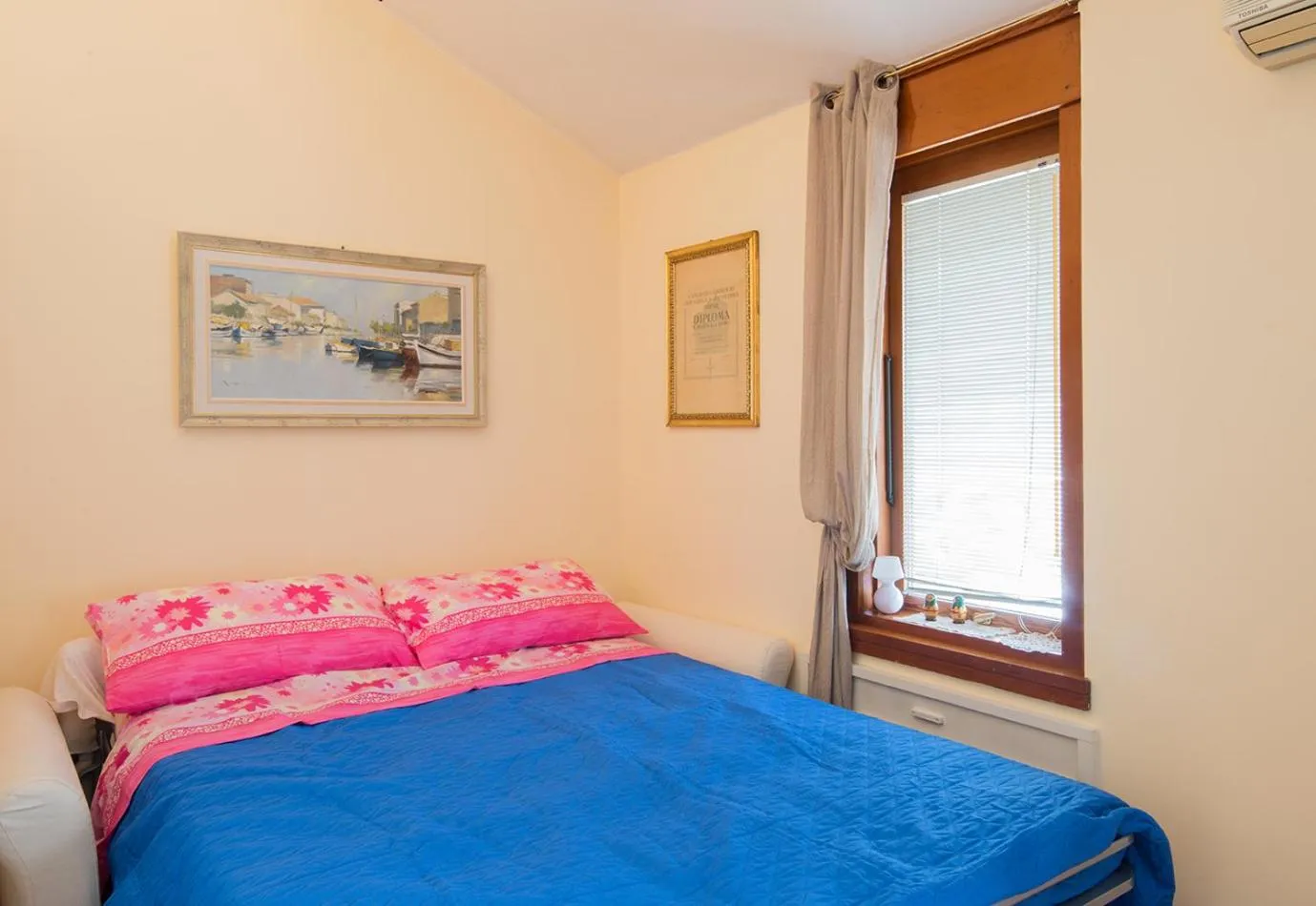 Bed in La mansarda delle meraviglie B&B Superior