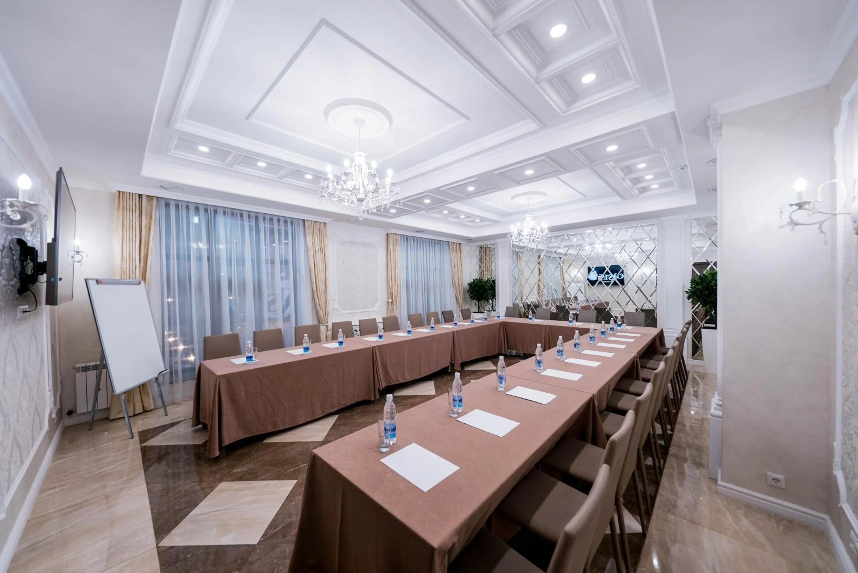 Business facilities in Oasis Residence