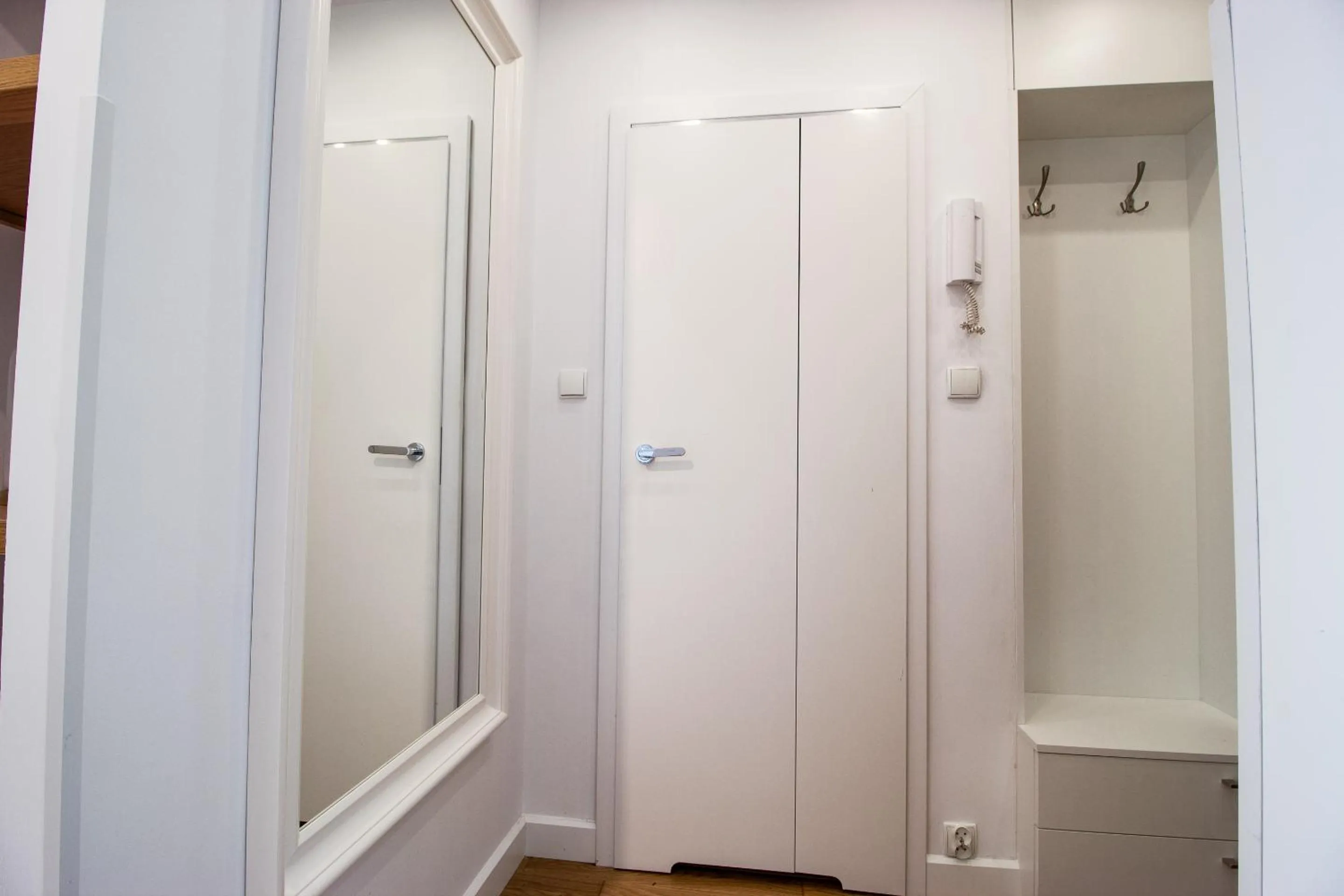 On site in Old Town Krasiński Garden by BookingHost