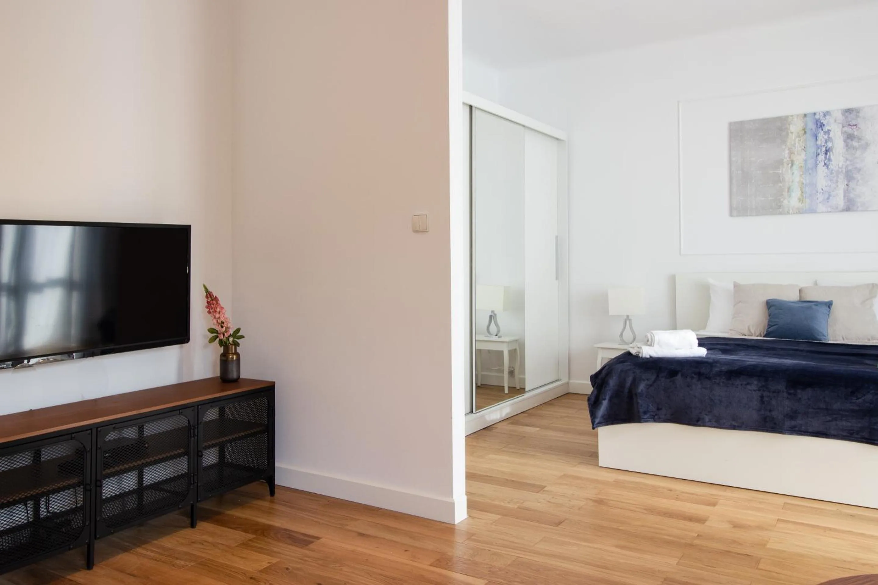 Bed in Old Town Krasiński Garden by BookingHost