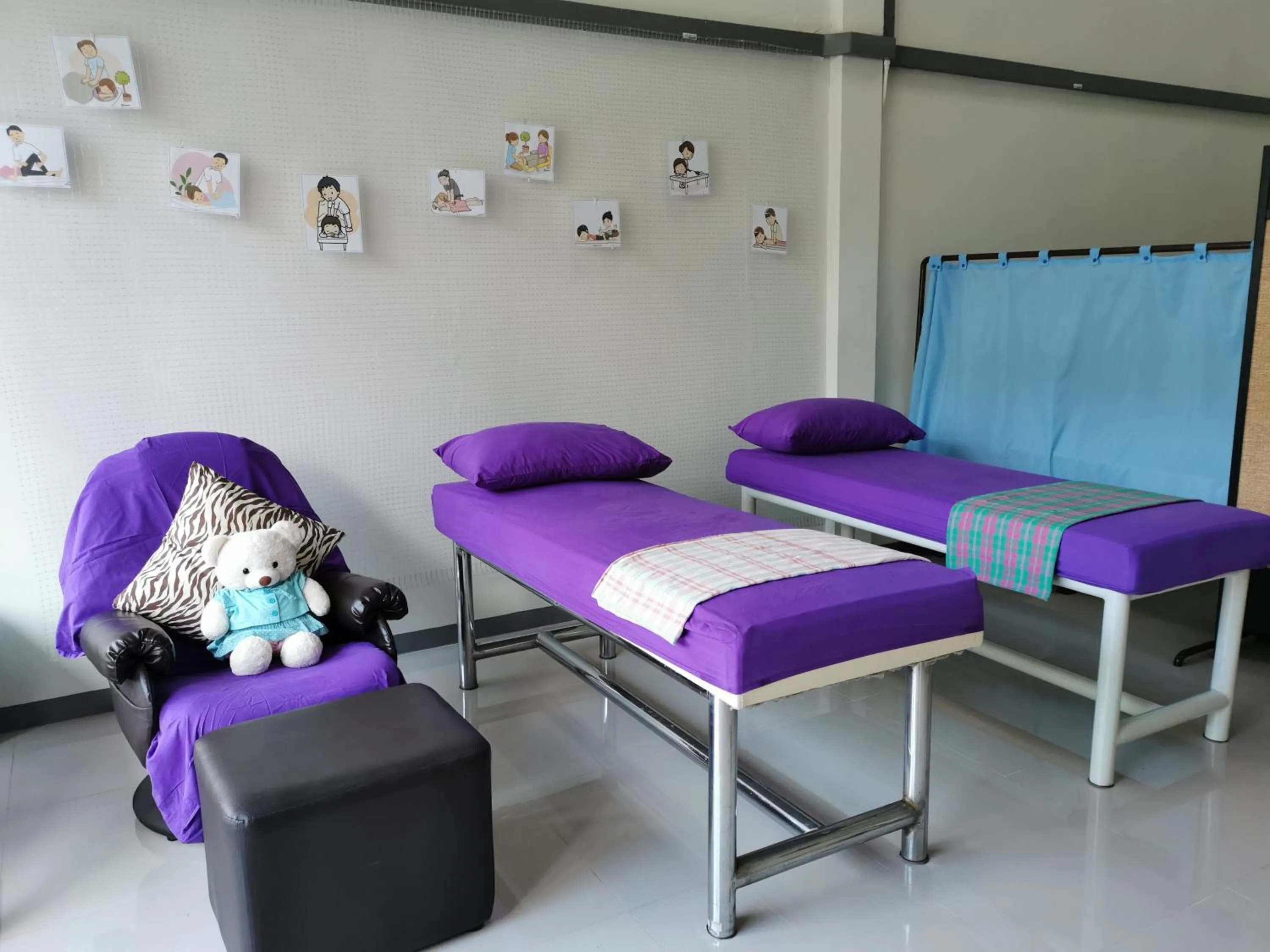Massage in Napa Hostel Samrong Station
