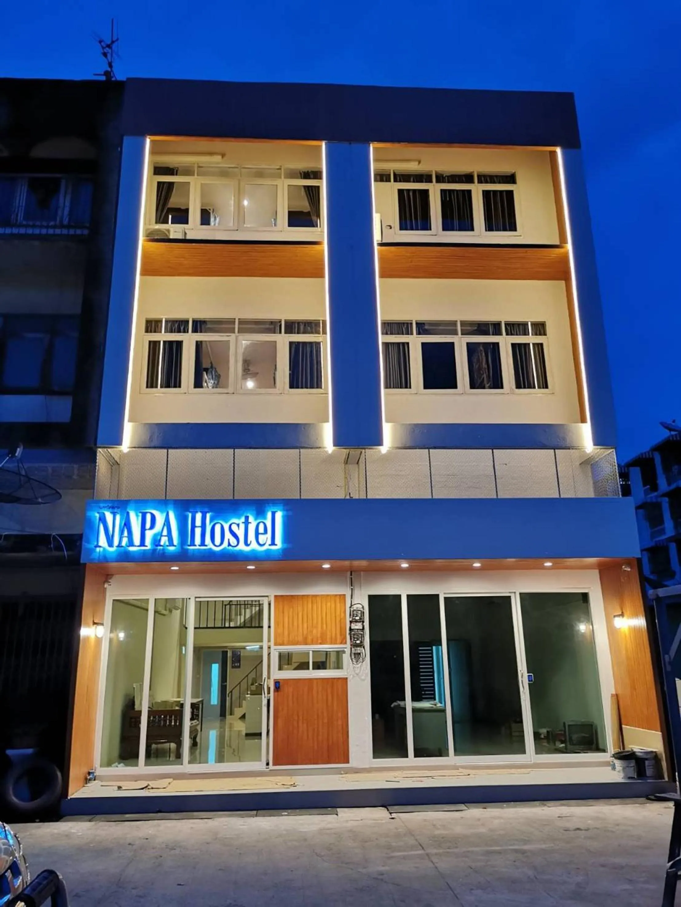 Facade/entrance in Napa Hostel Samrong Station