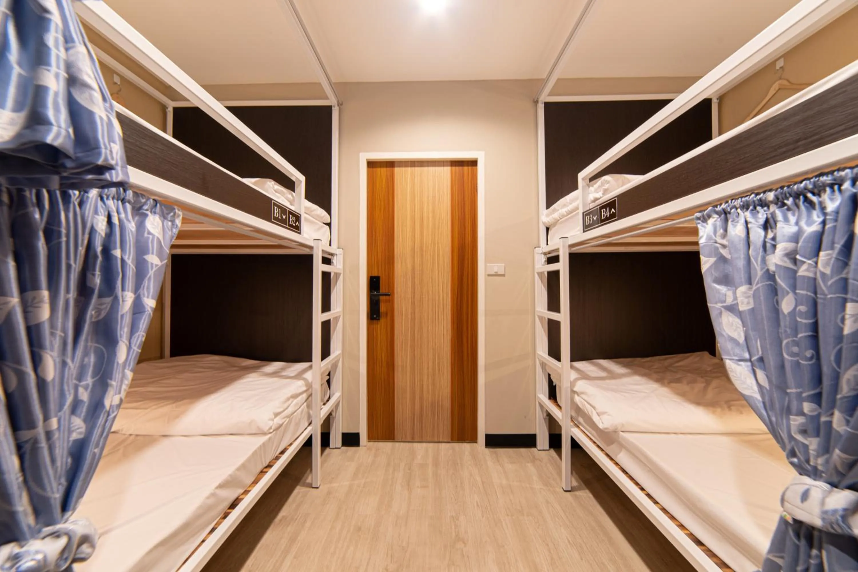 bunk bed, Bed in Napa Hostel Samrong Station