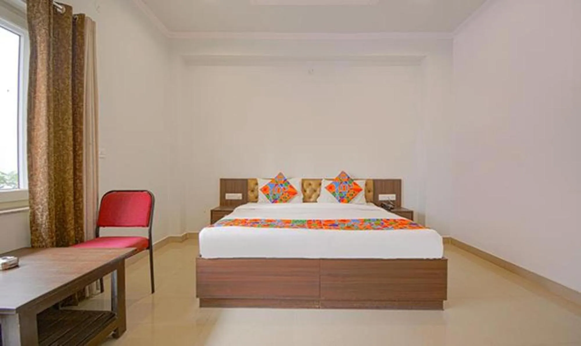 Bed in FabHotel Yamunotri Retreat, Tapovan