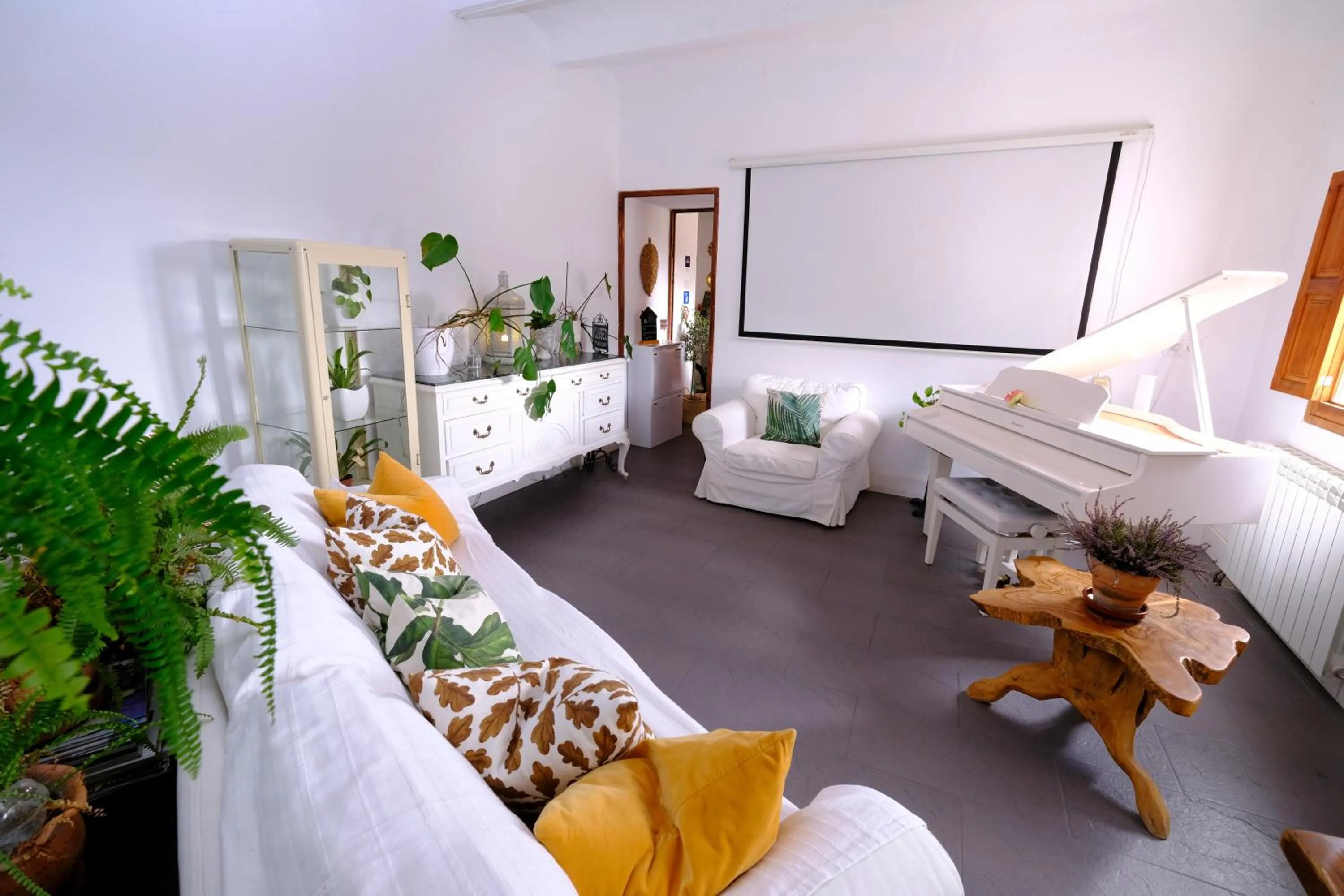 Bed in Casa Caimari Guest House, for mountain lovers!