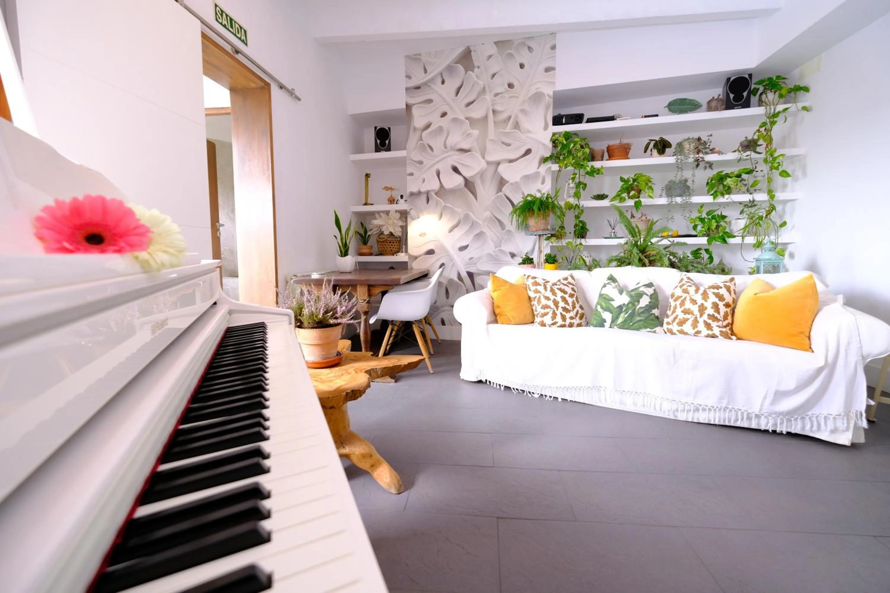 Bed in Casa Caimari Guest House, for mountain lovers!