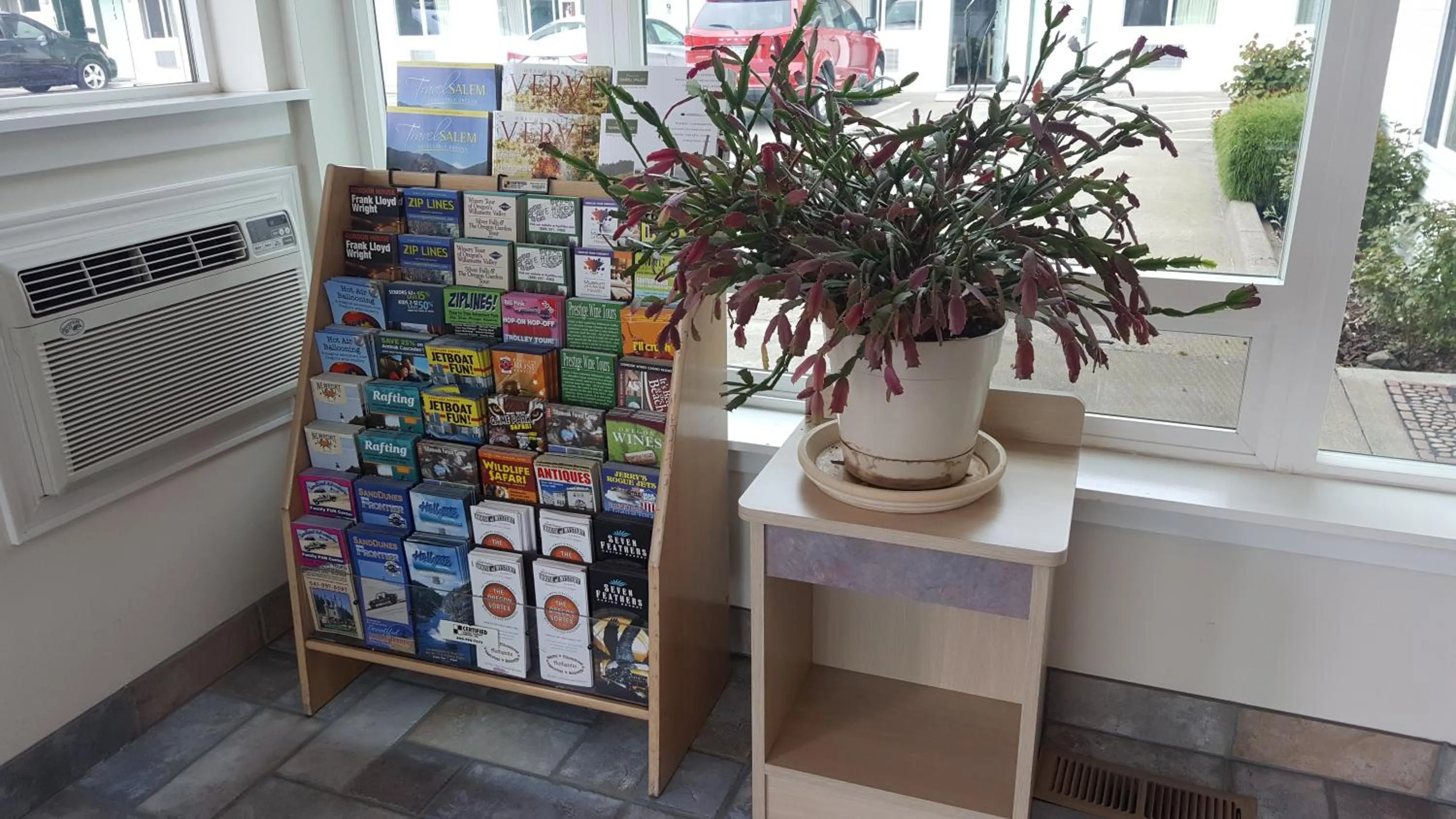 Lobby or reception in Motel 6 Albany, OR