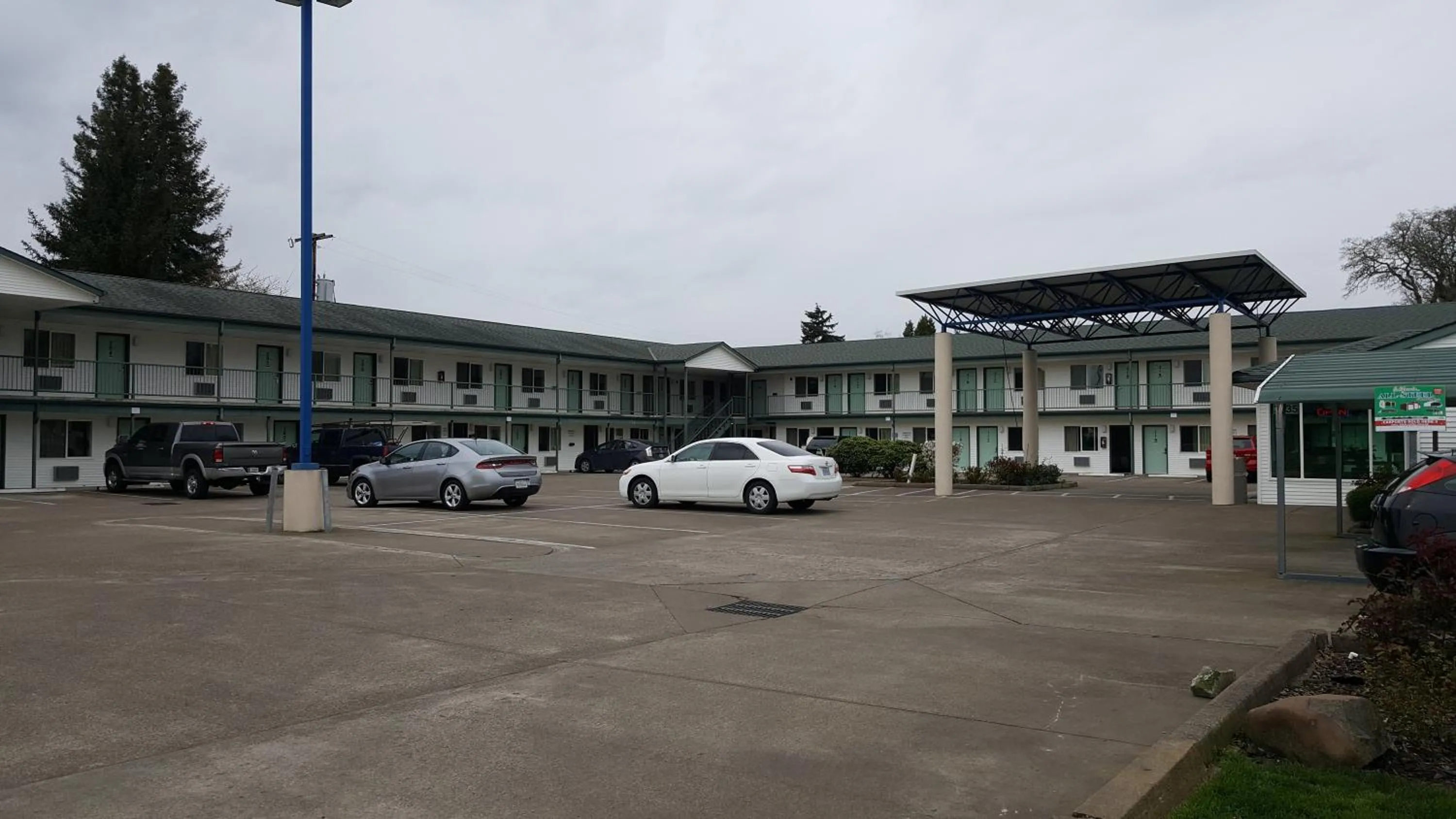Facade/entrance in Motel 6 Albany, OR