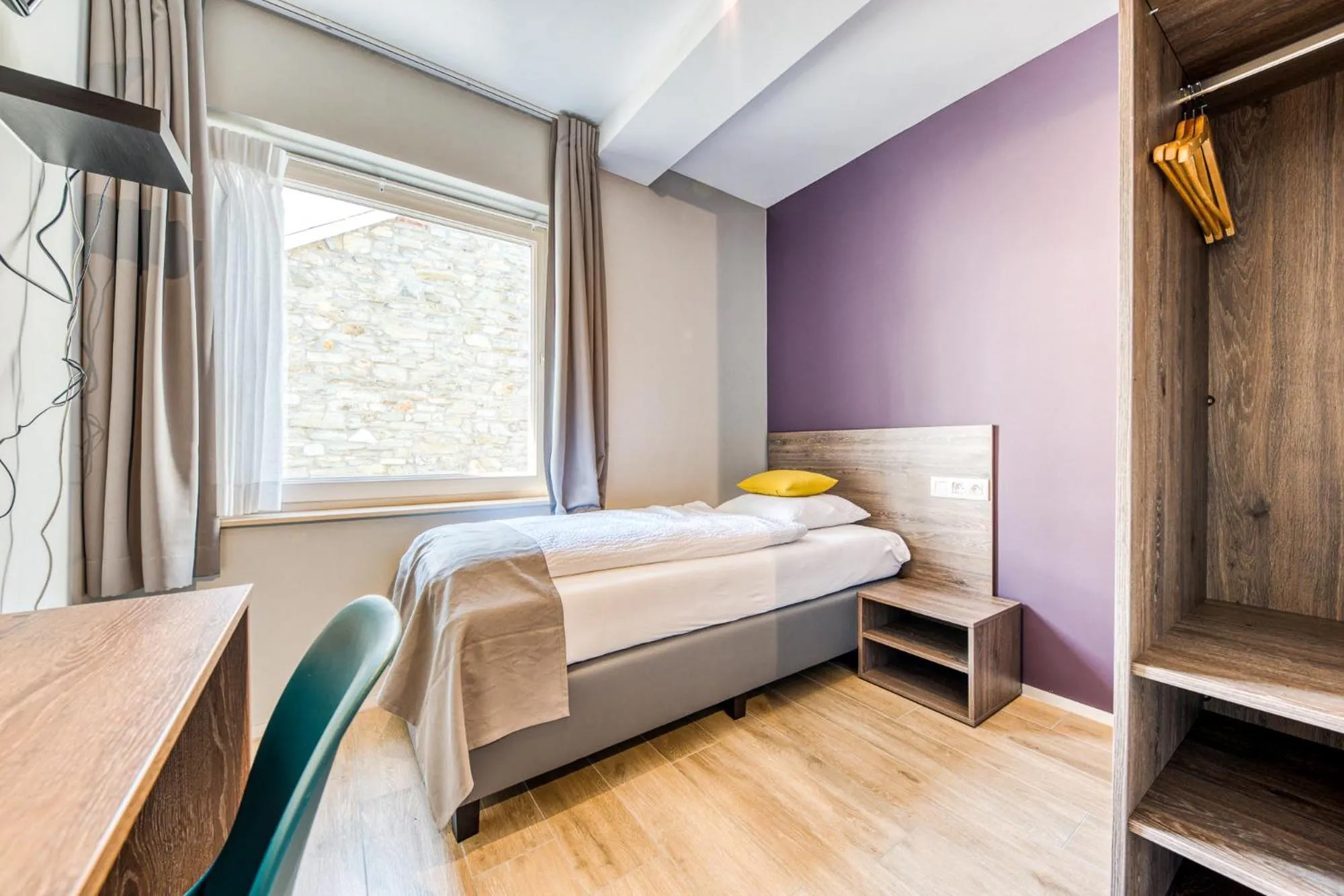 Bed in HOTEL L'AVENUE