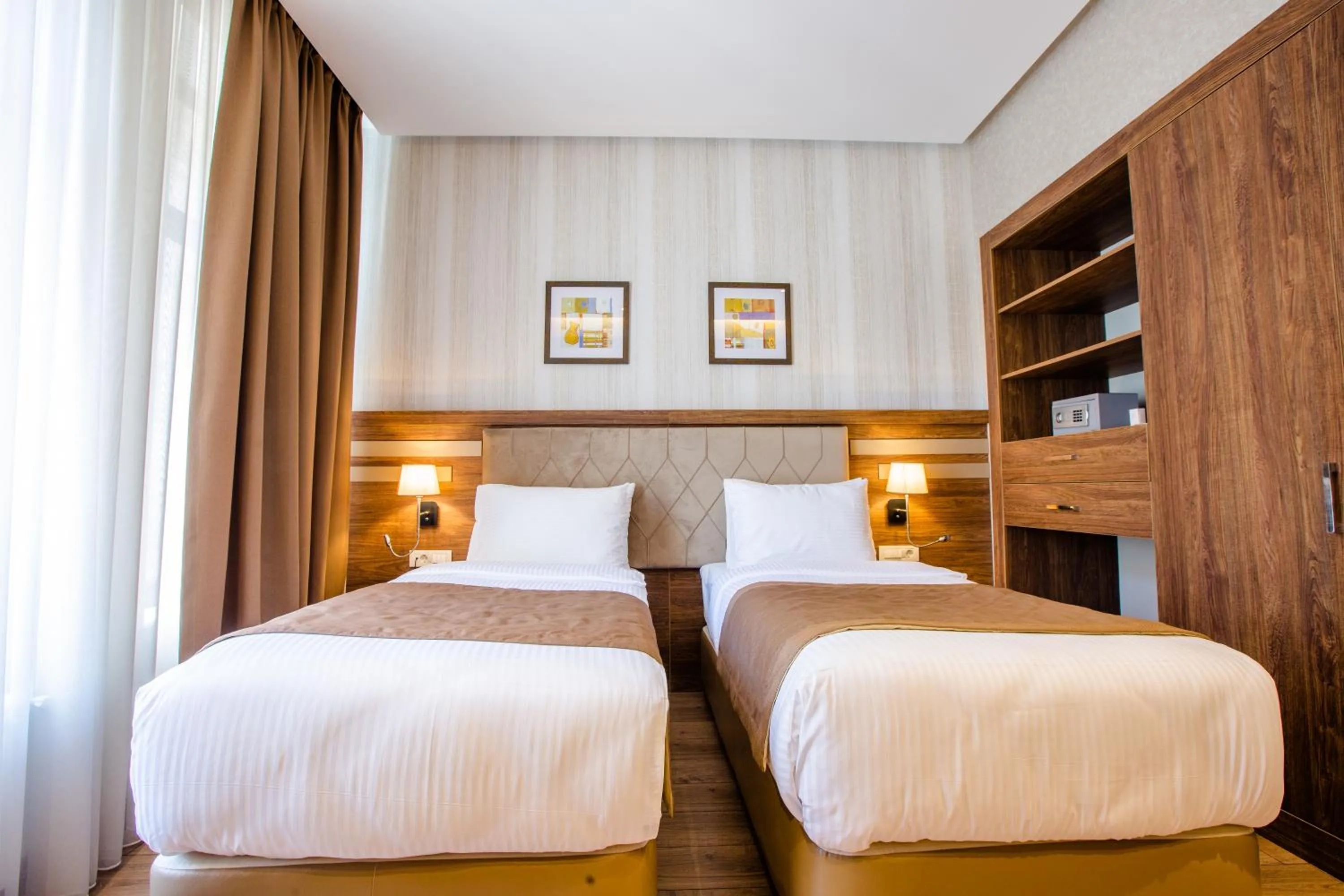 Bed in City Park Hotel