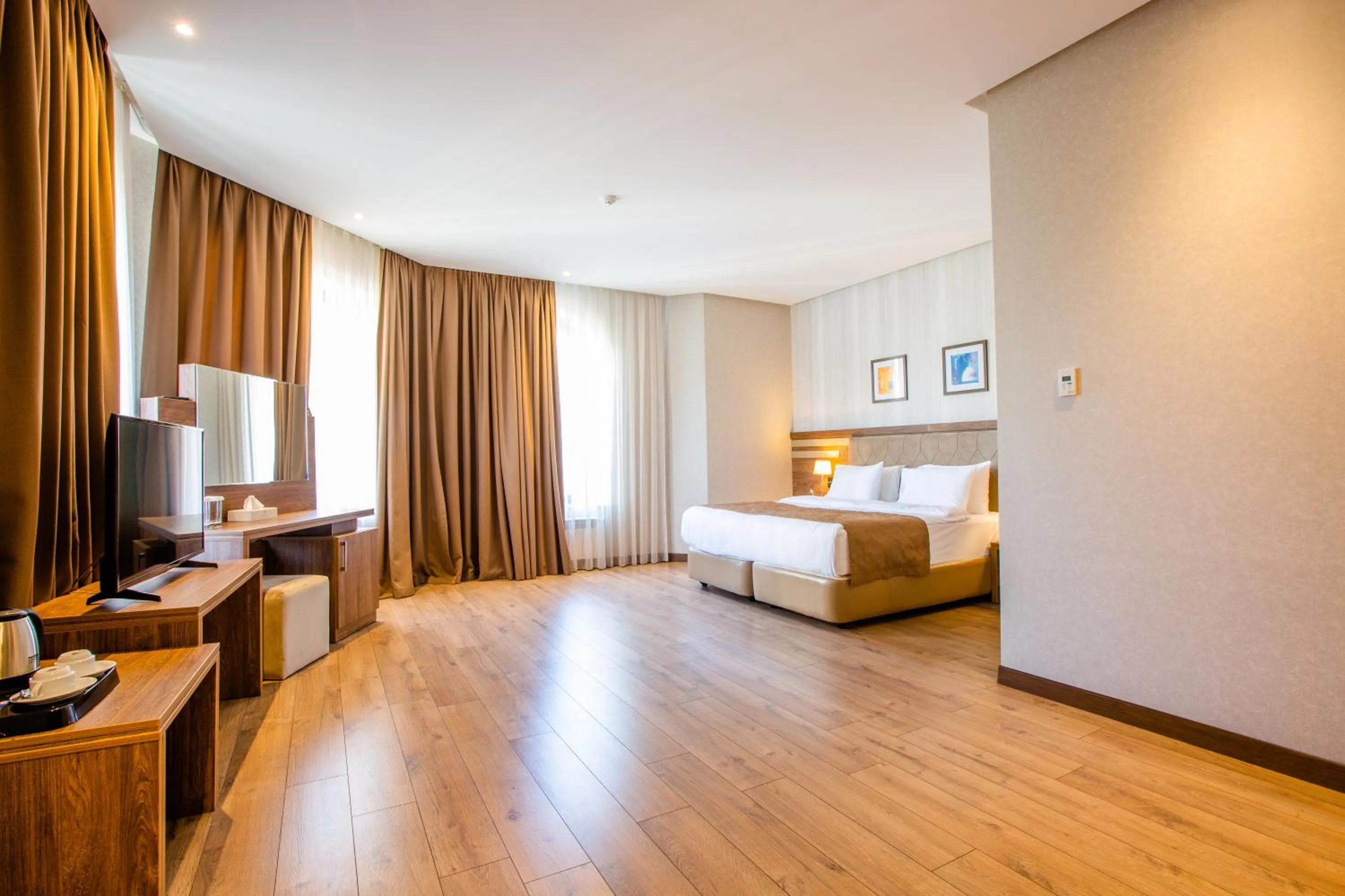 TV and multimedia, Bed in City Park Hotel