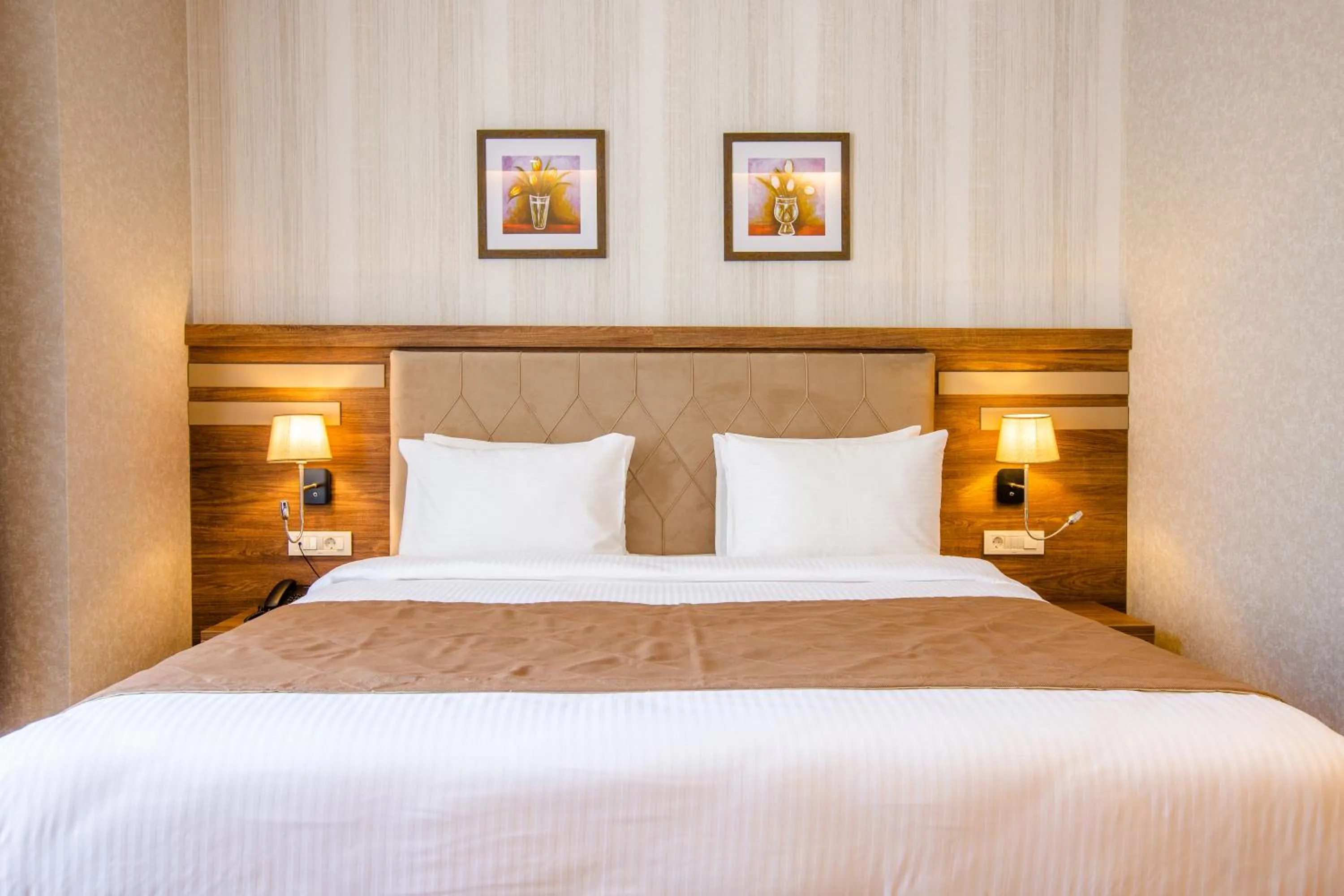 Bed in City Park Hotel