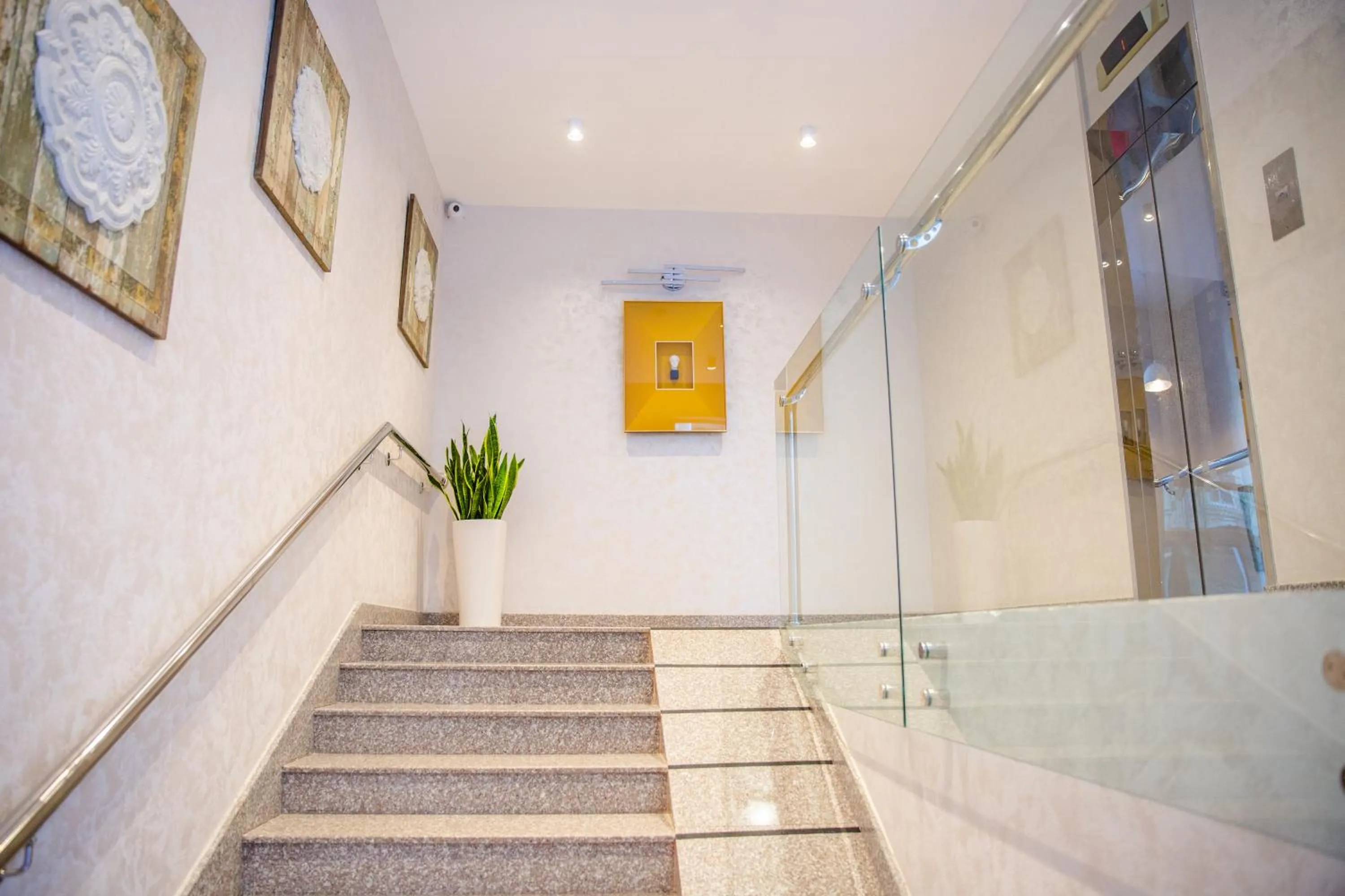 Facade/entrance in City Park Hotel