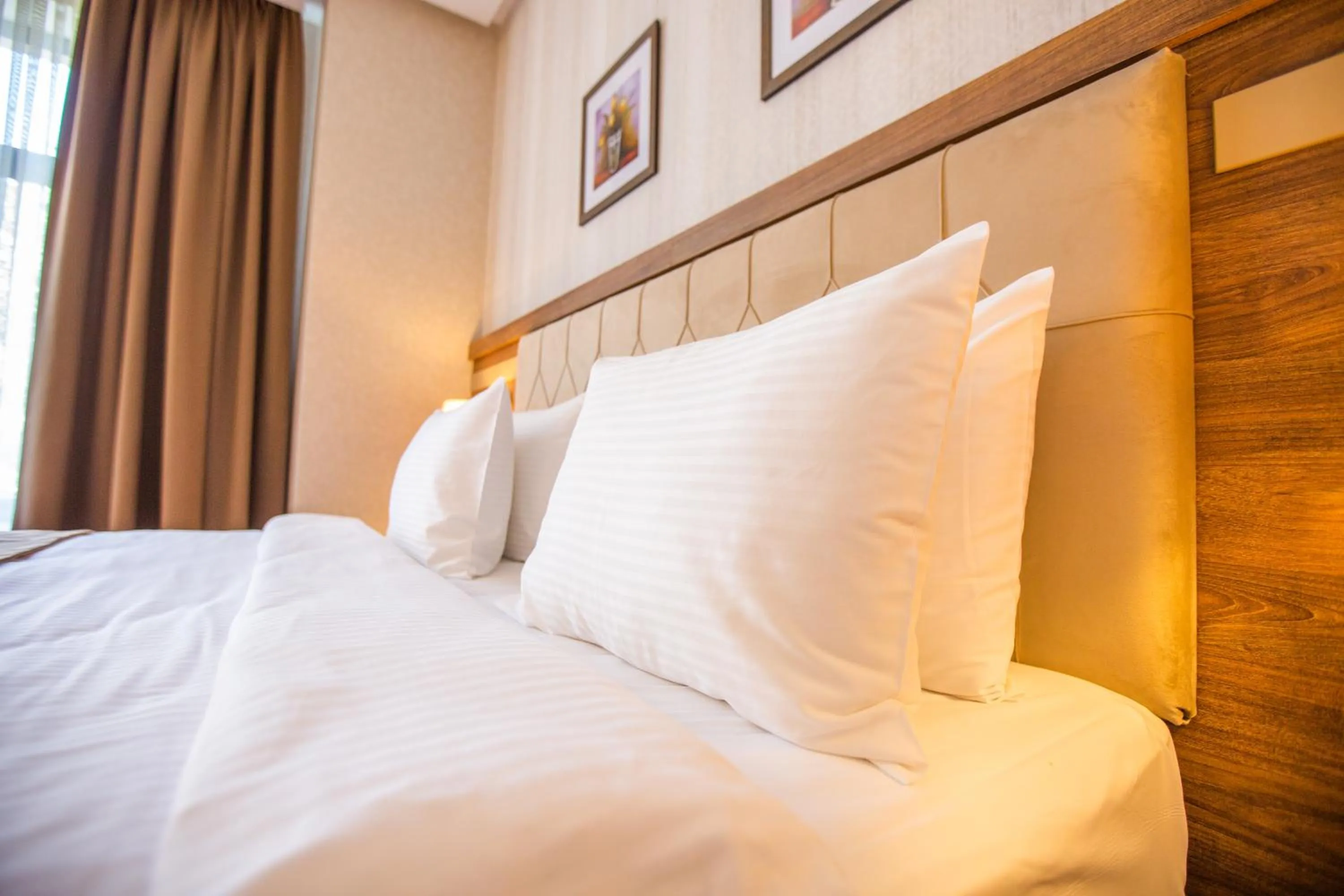 Bed in City Park Hotel