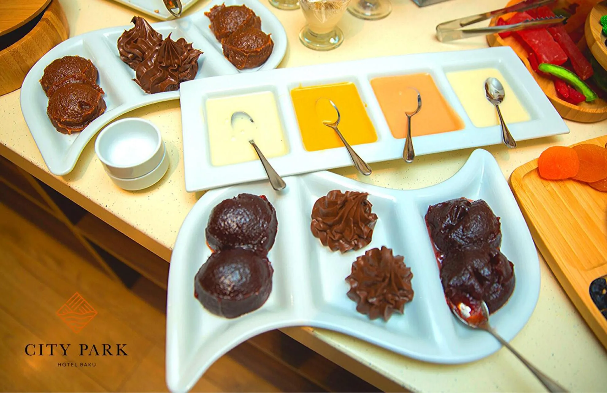 Restaurant/places to eat in City Park Hotel