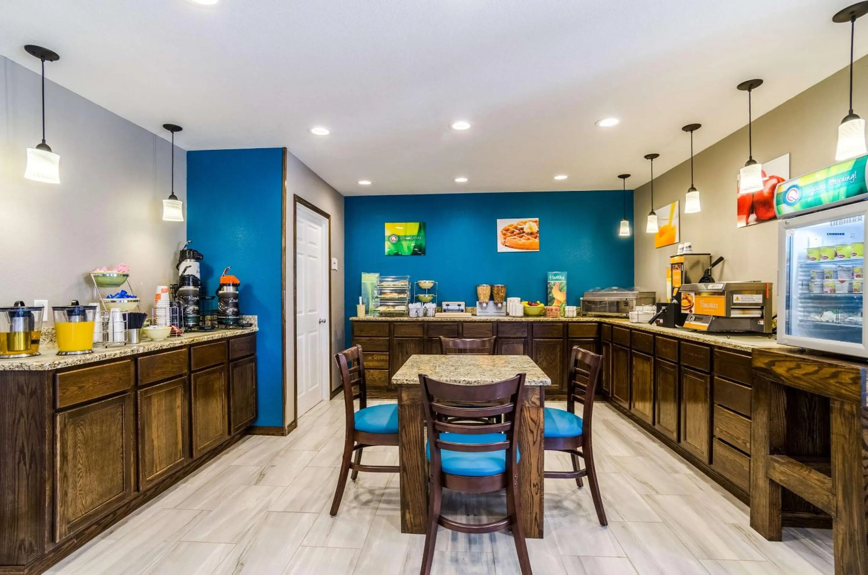 Breakfast in Quality Inn Great Bend