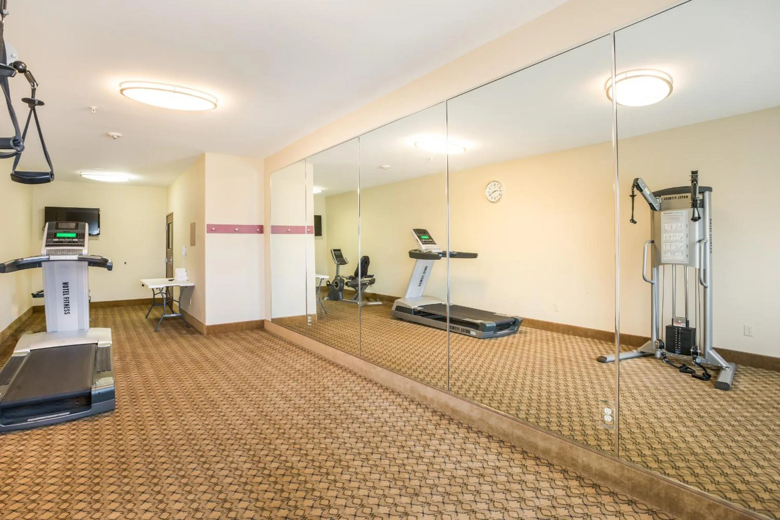 Fitness centre/facilities in Knights Inn Bunkie