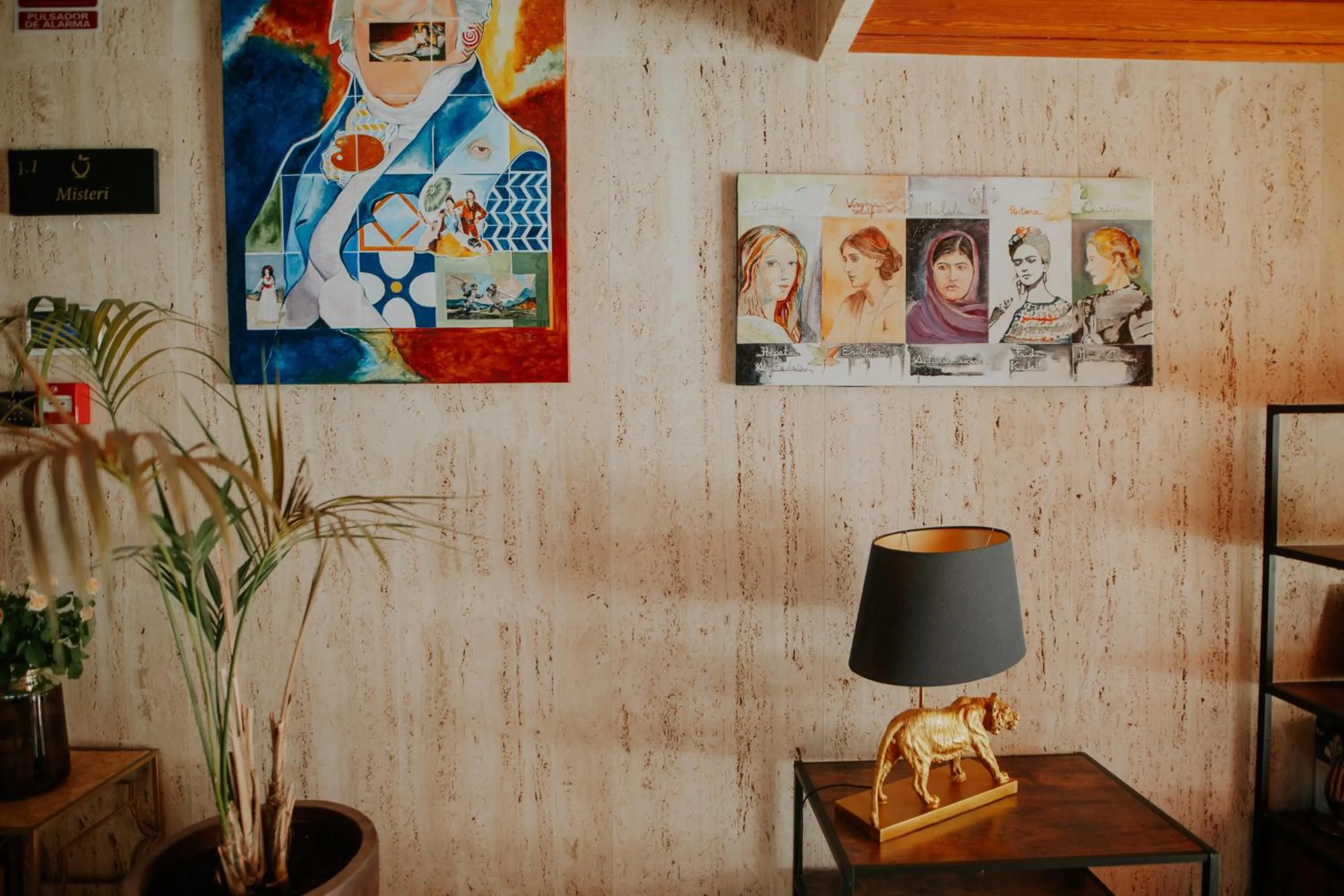 Lobby or reception in Hotel Boutique Hort de Nal