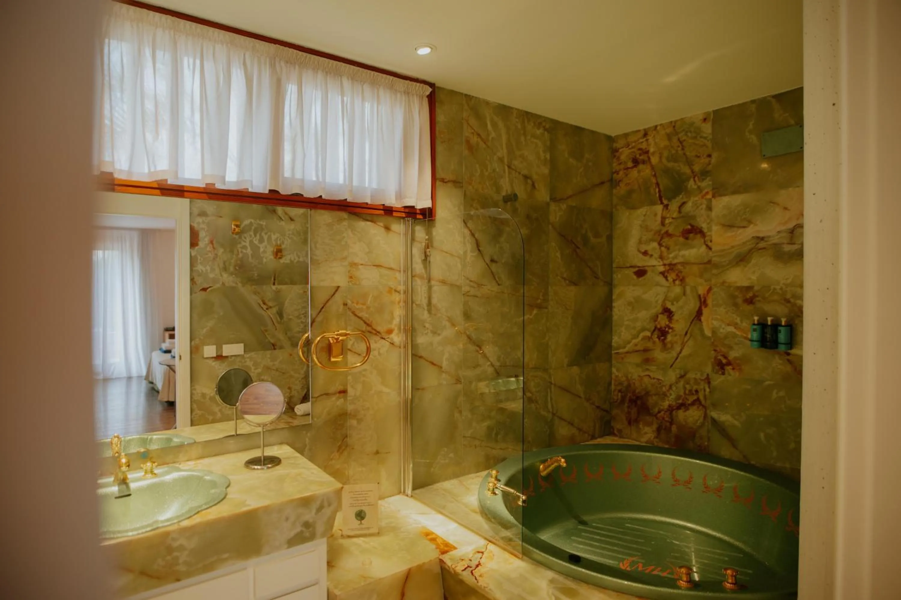 Bathroom in Hotel Boutique Hort de Nal