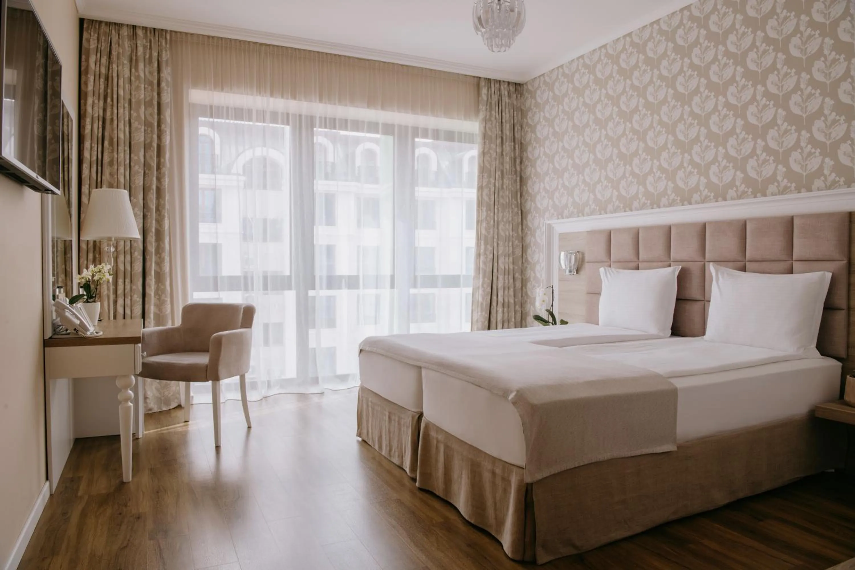 Photo of the whole room, Bed in Impresamente Art Hotel