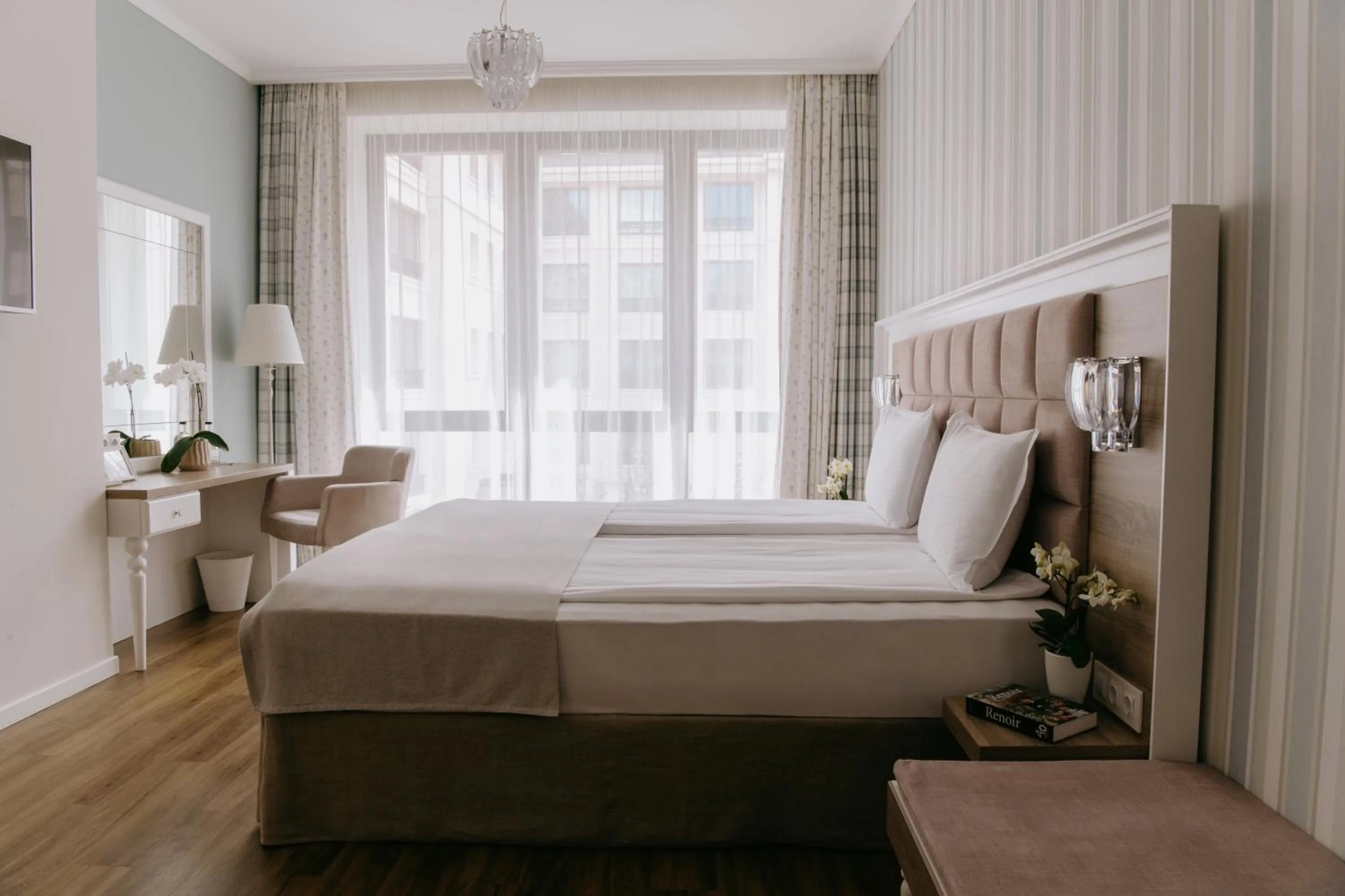 Photo of the whole room, Bed in Impresamente Art Hotel