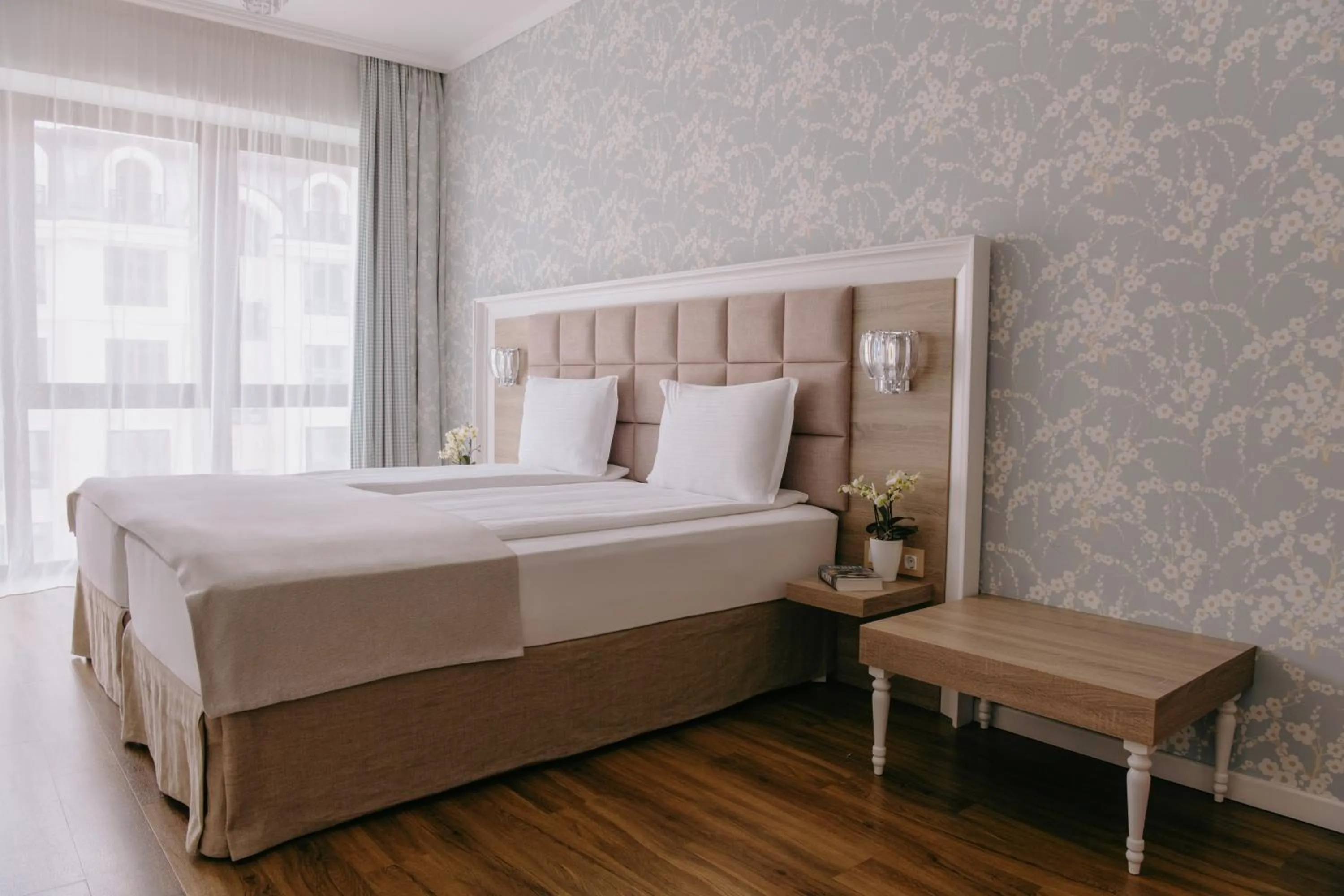 Photo of the whole room, Bed in Impresamente Art Hotel