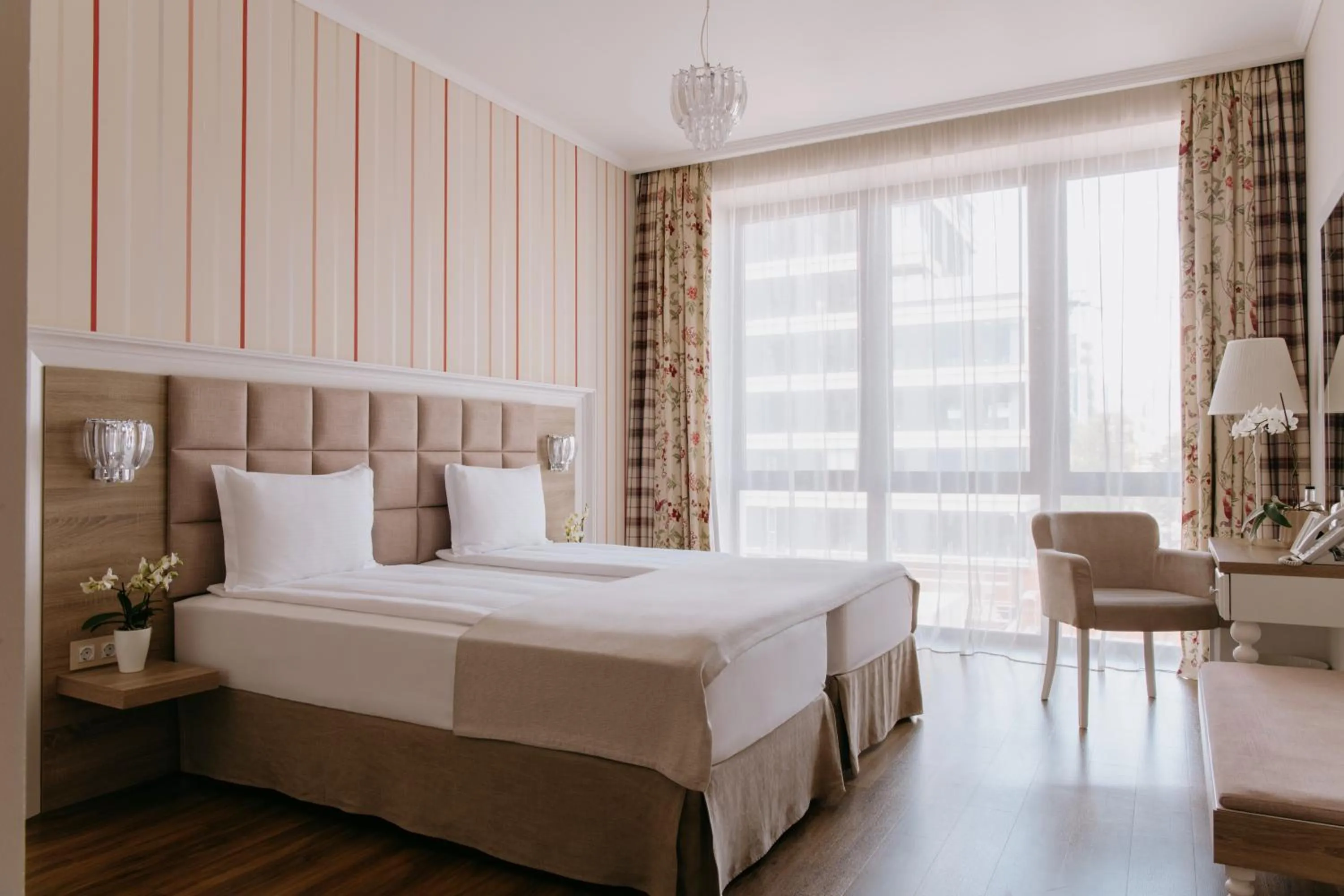 Photo of the whole room, Bed in Impresamente Art Hotel