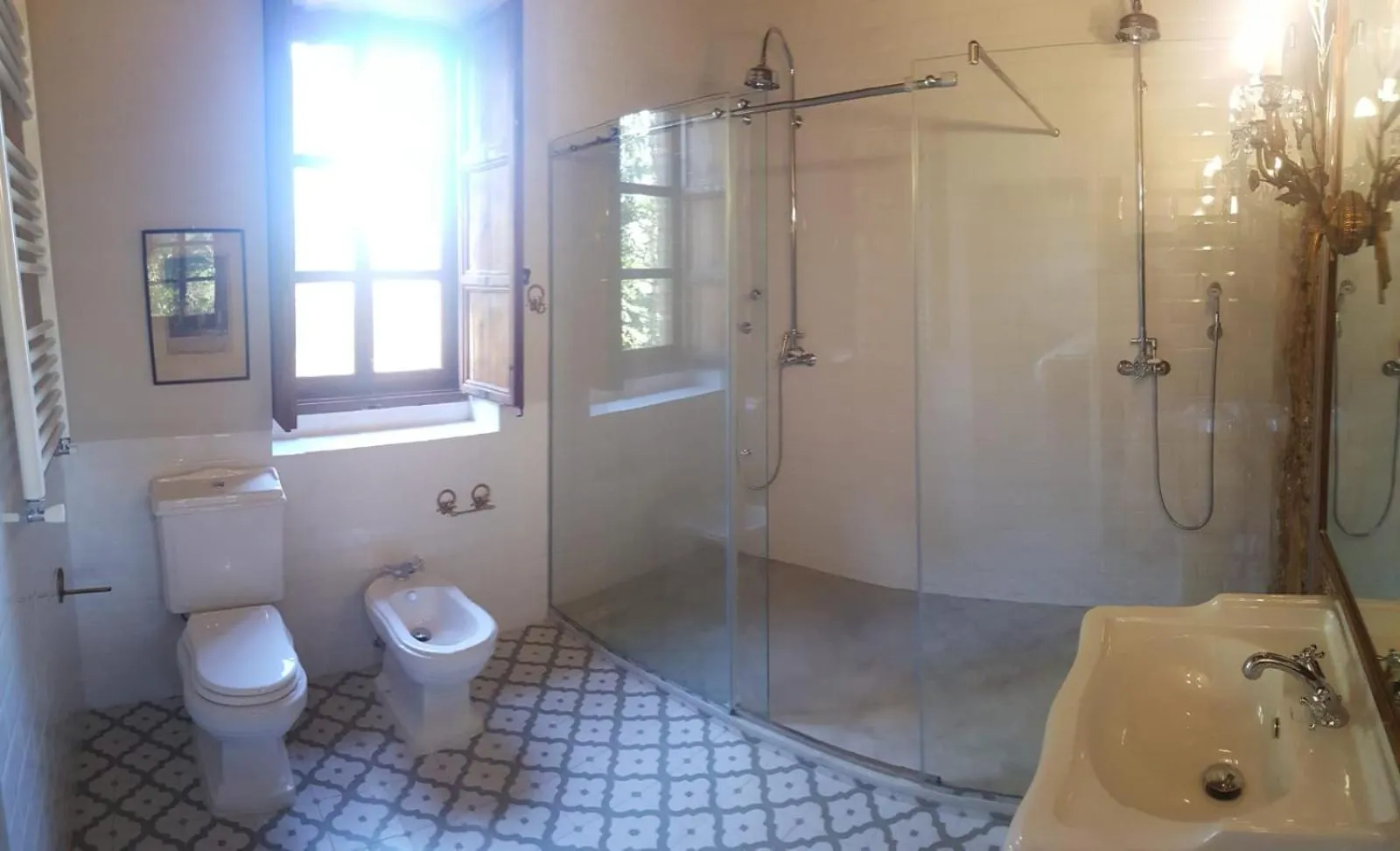 Bathroom in Alquería Calatrava B&B