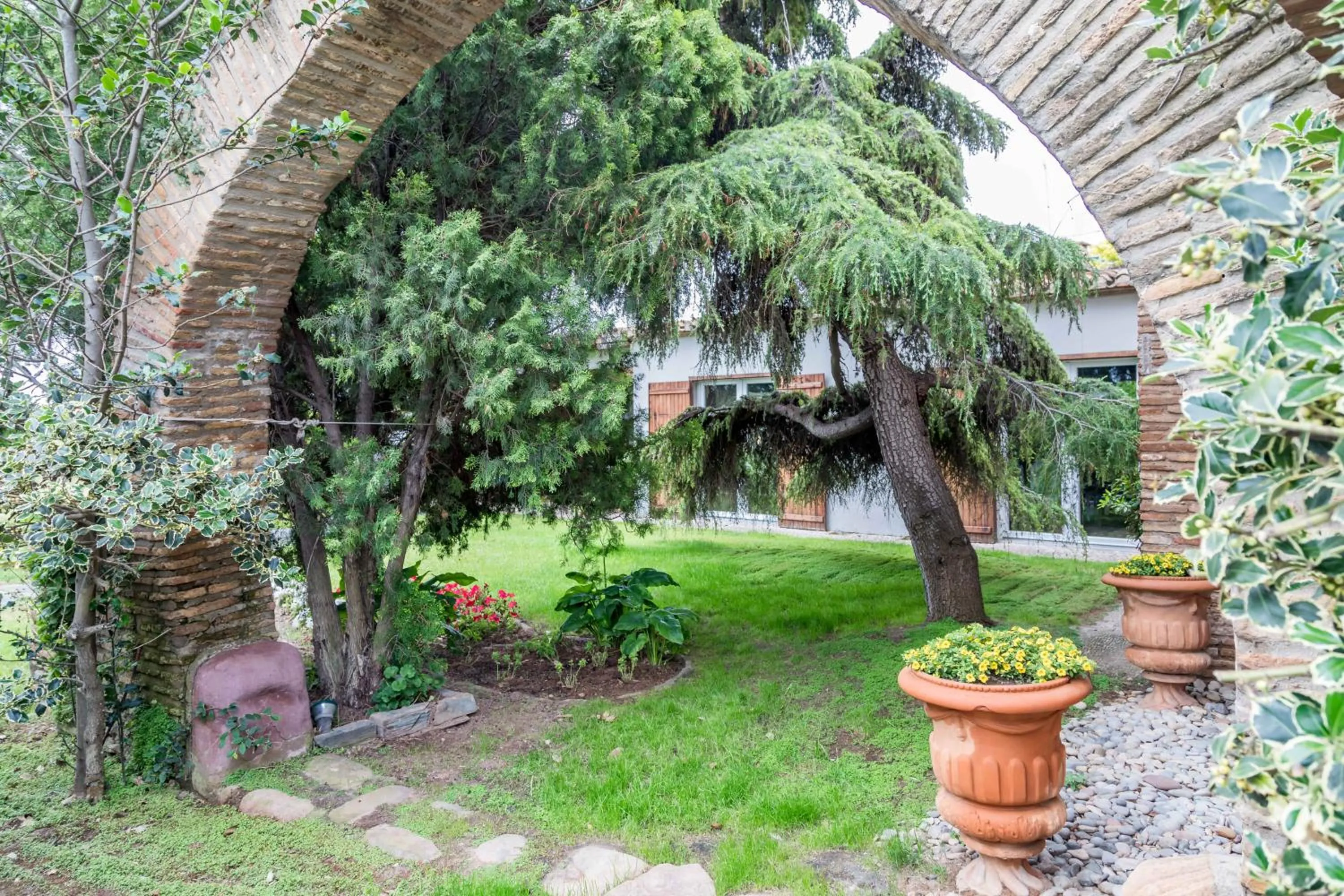 Garden in Alquería Calatrava B&B