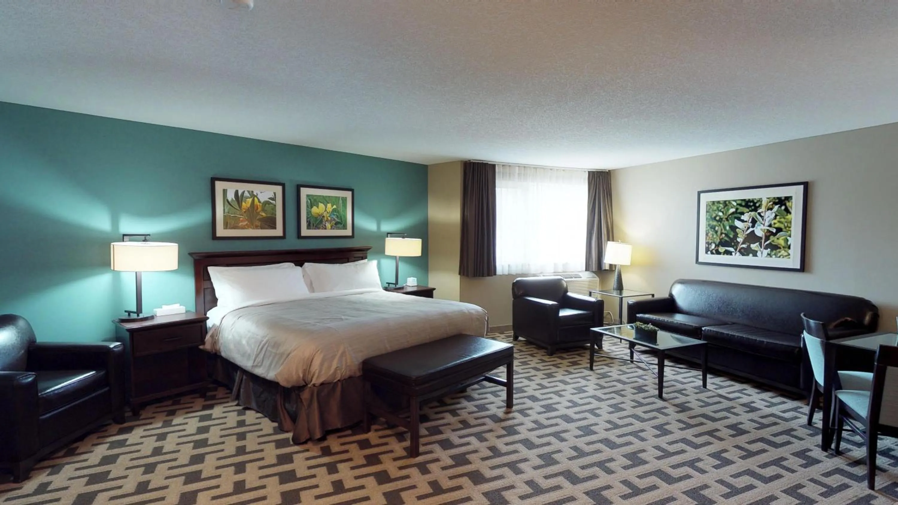 Bed in Bear Claw Casino & Hotel