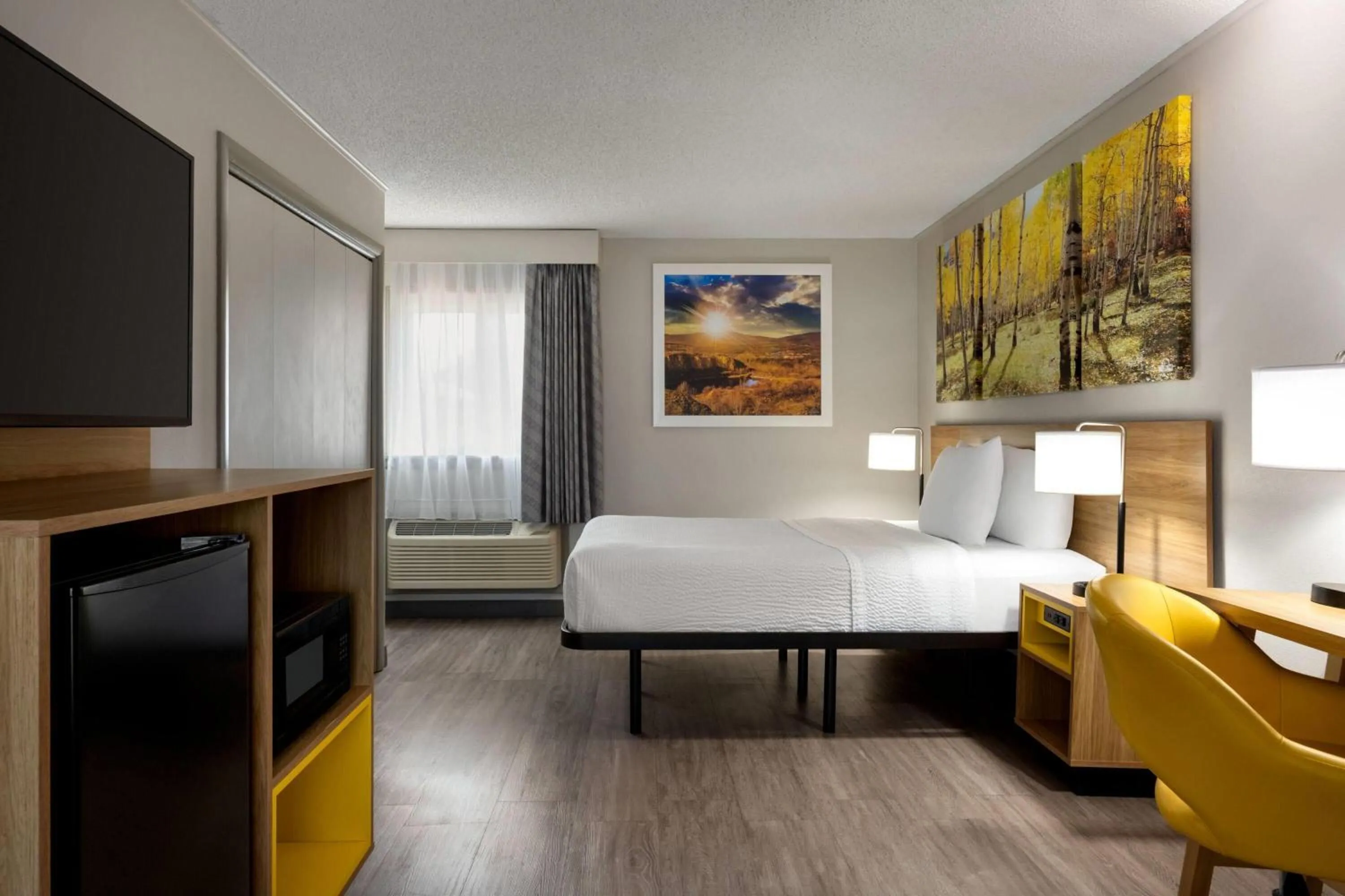 Photo of the whole room, Bed in Days Inn by Wyndham Worland