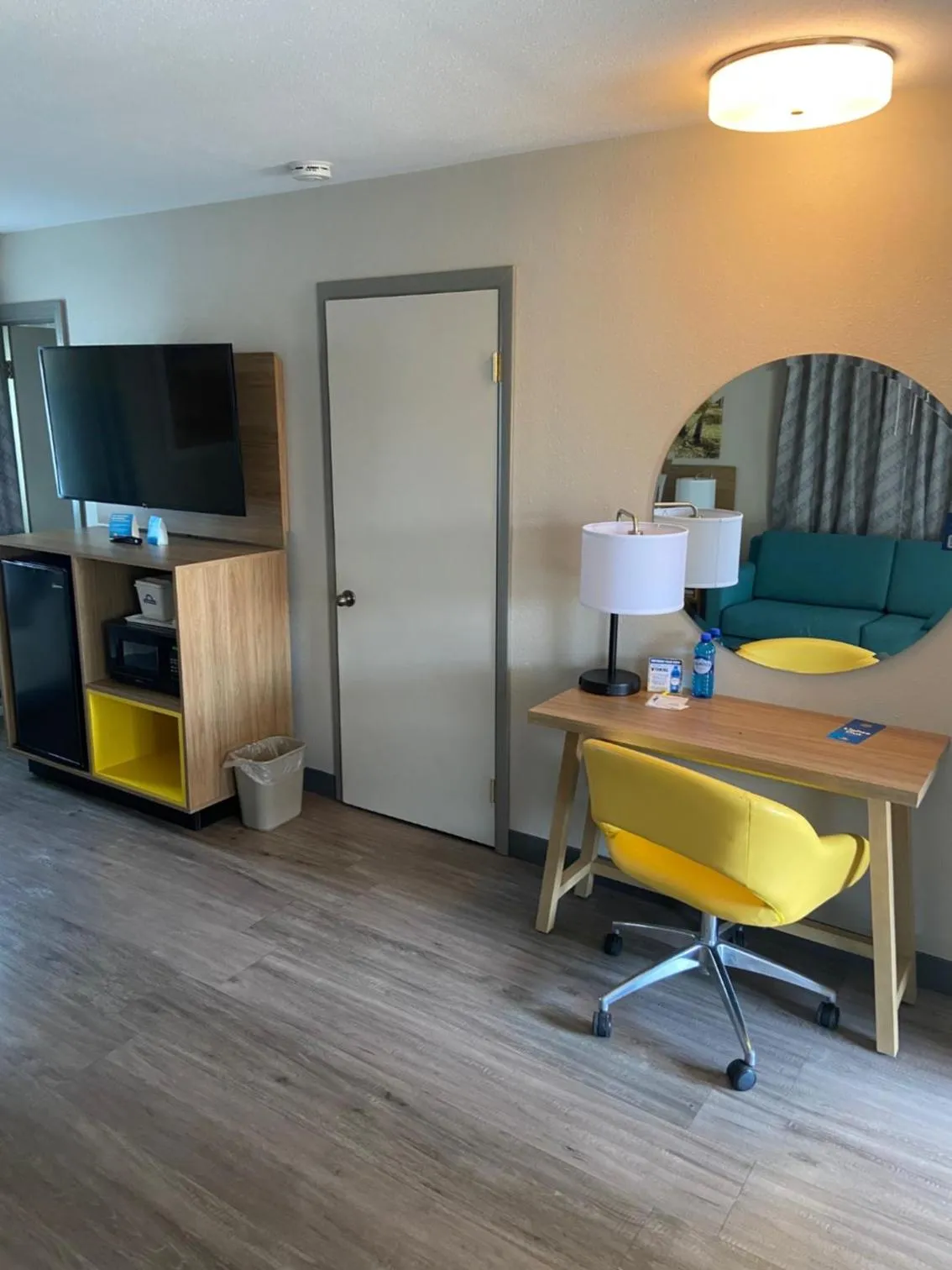 Bedroom in Days Inn by Wyndham Worland