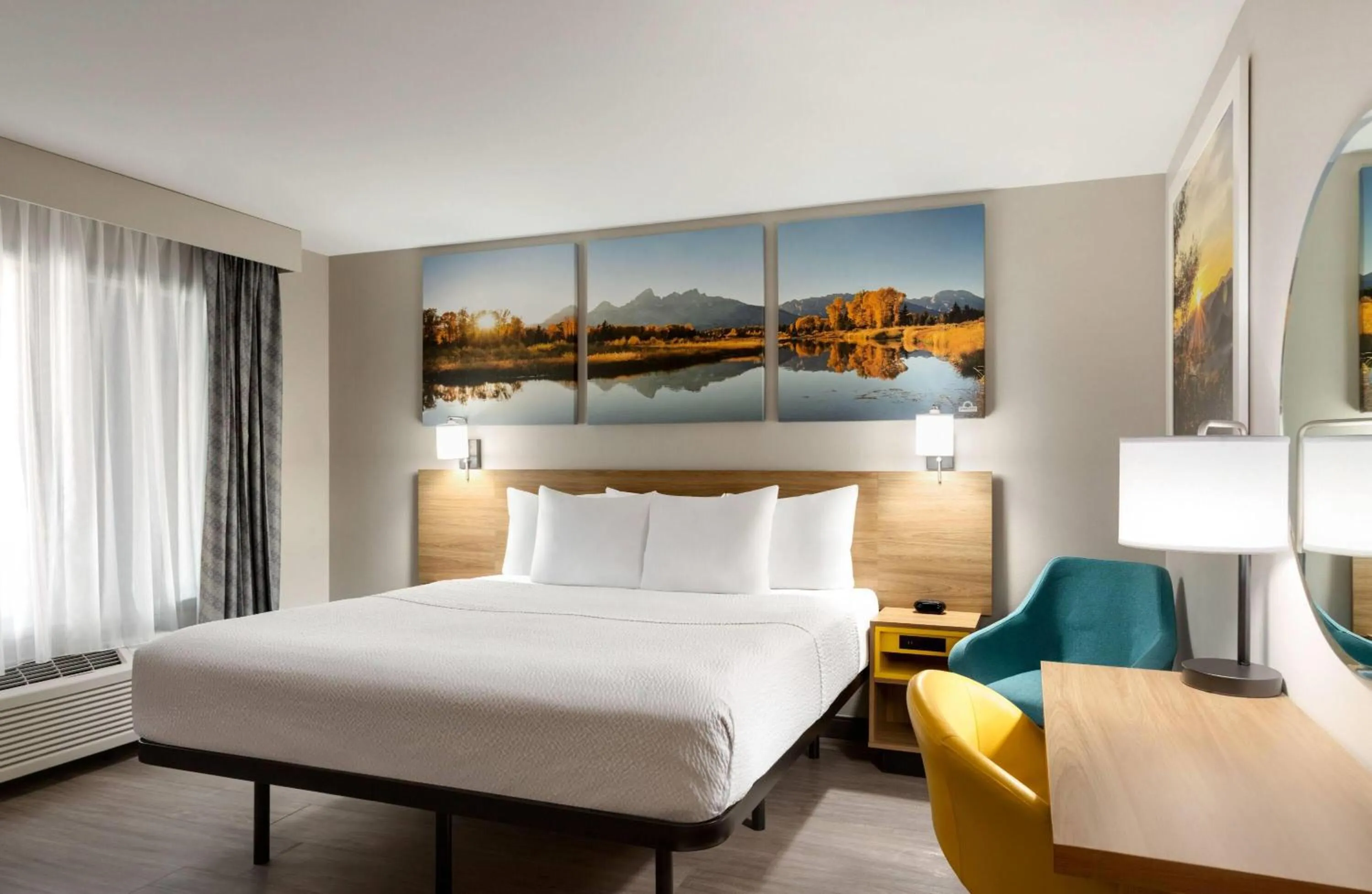 Photo of the whole room, Bed in Days Inn by Wyndham Worland