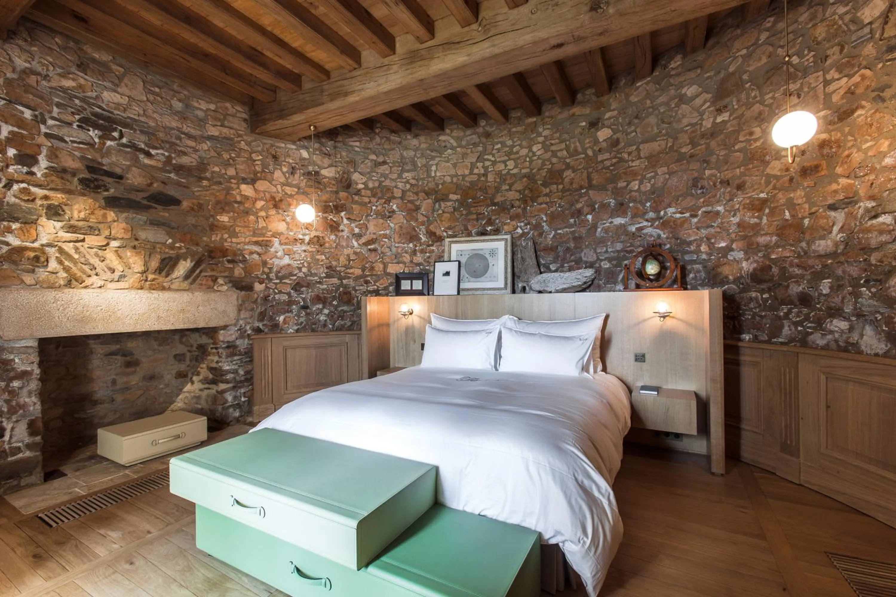 Bedroom, Bed in Domaine des Etangs, Auberge Collection