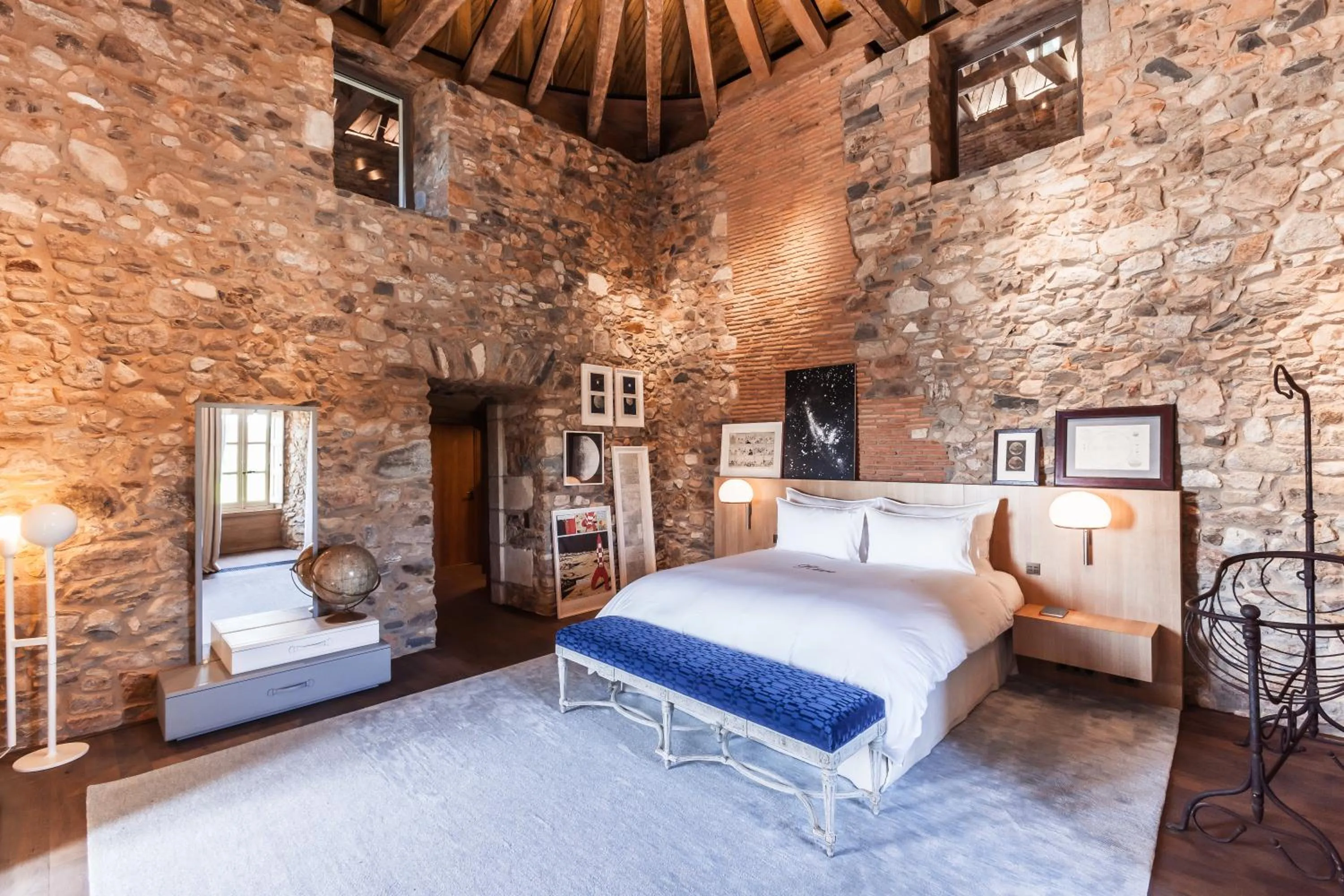 Bedroom, Bed in Domaine des Etangs, Auberge Collection
